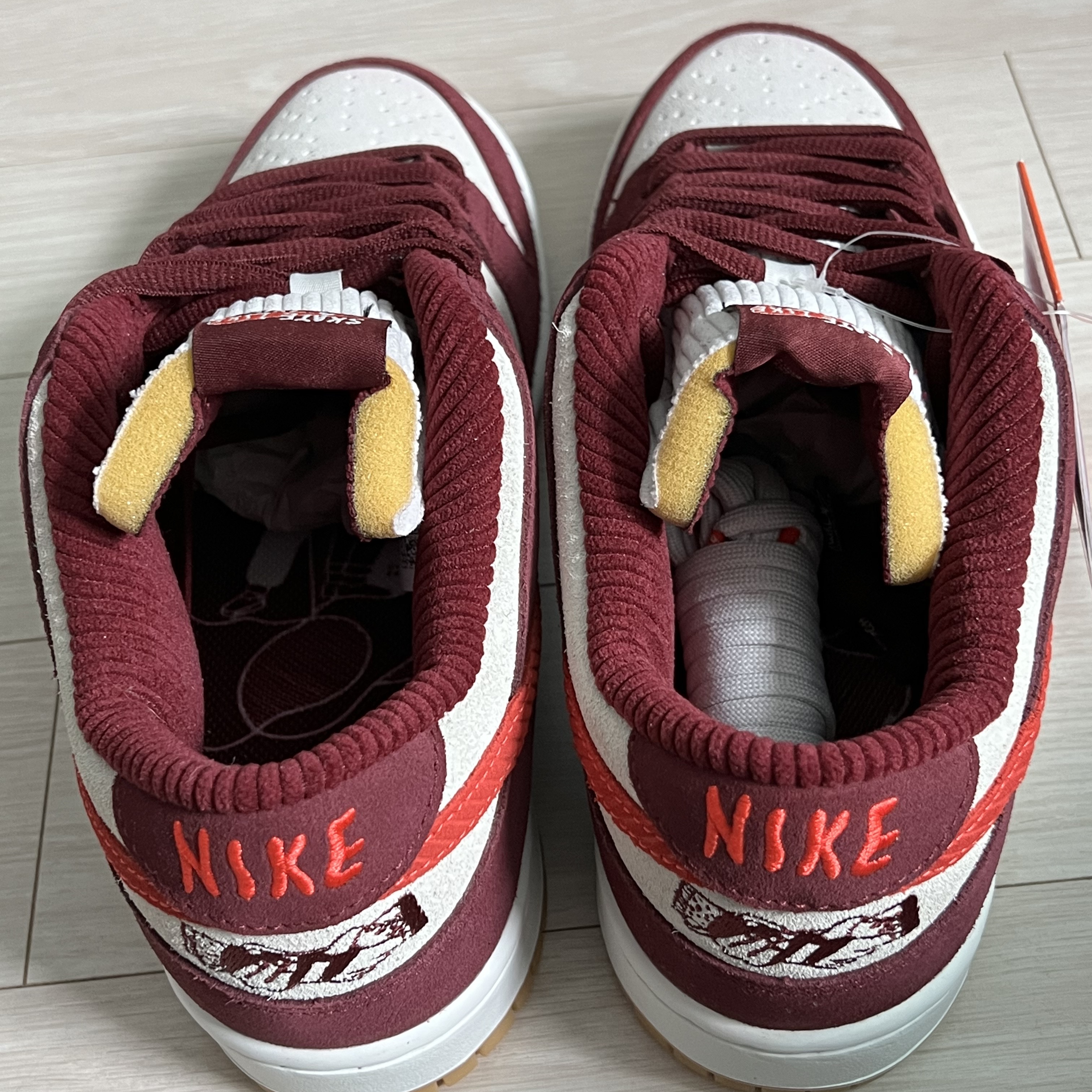 Nike x Skate Like a Girl SB Dunk Low QS Barely Rose 착용 스타일 - 4