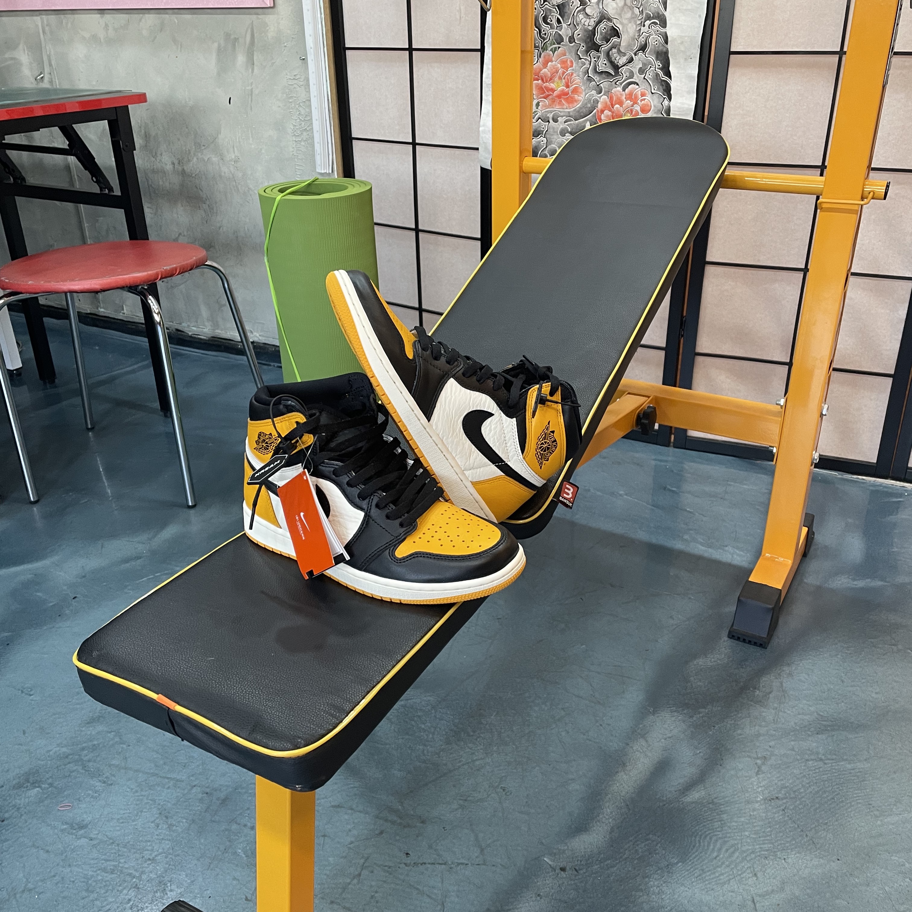 Jordan 1 Retro High OG Taxi 착용 스타일 - 2