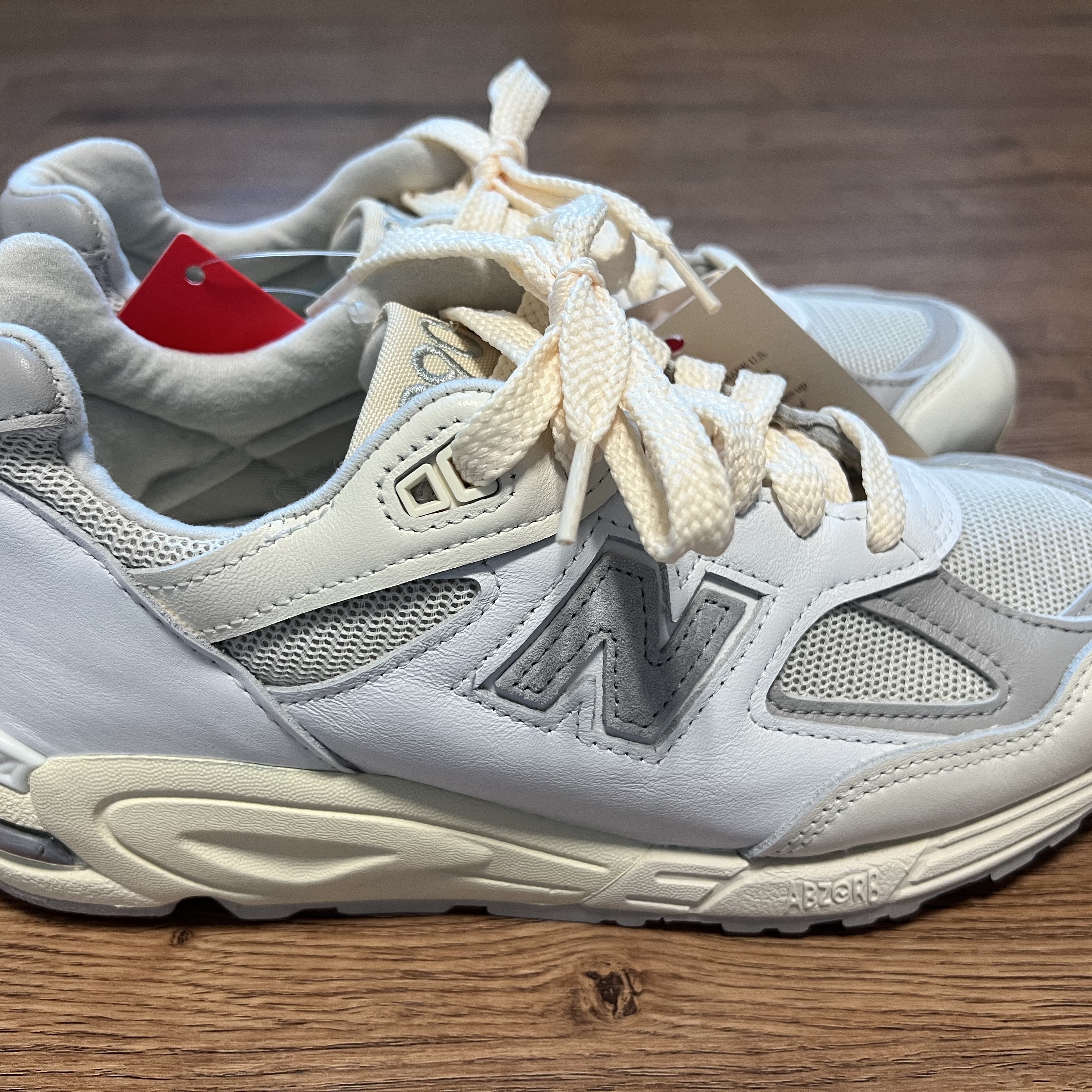 New Balance 990v2 Made in USA Sea Salt 착용 스타일