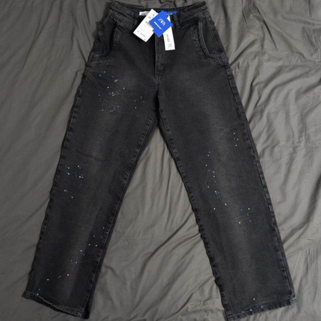 Zara x Ader Error Slit Jeans Black 착용 스타일