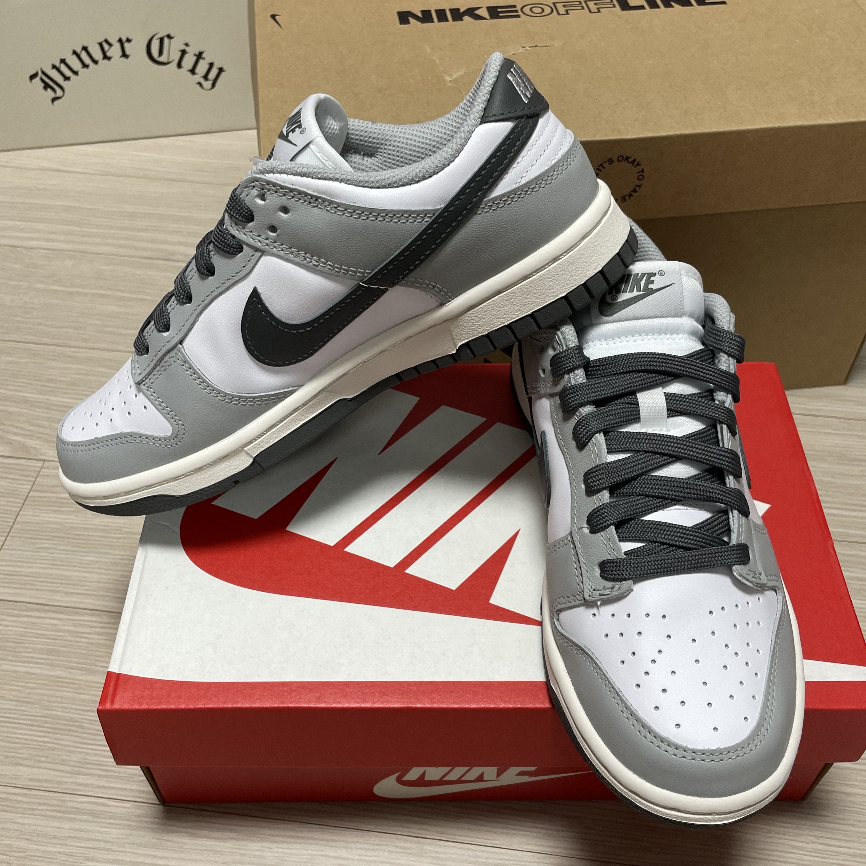 (W) Nike Dunk Low Light Smoke Grey 착용 스타일 - 1