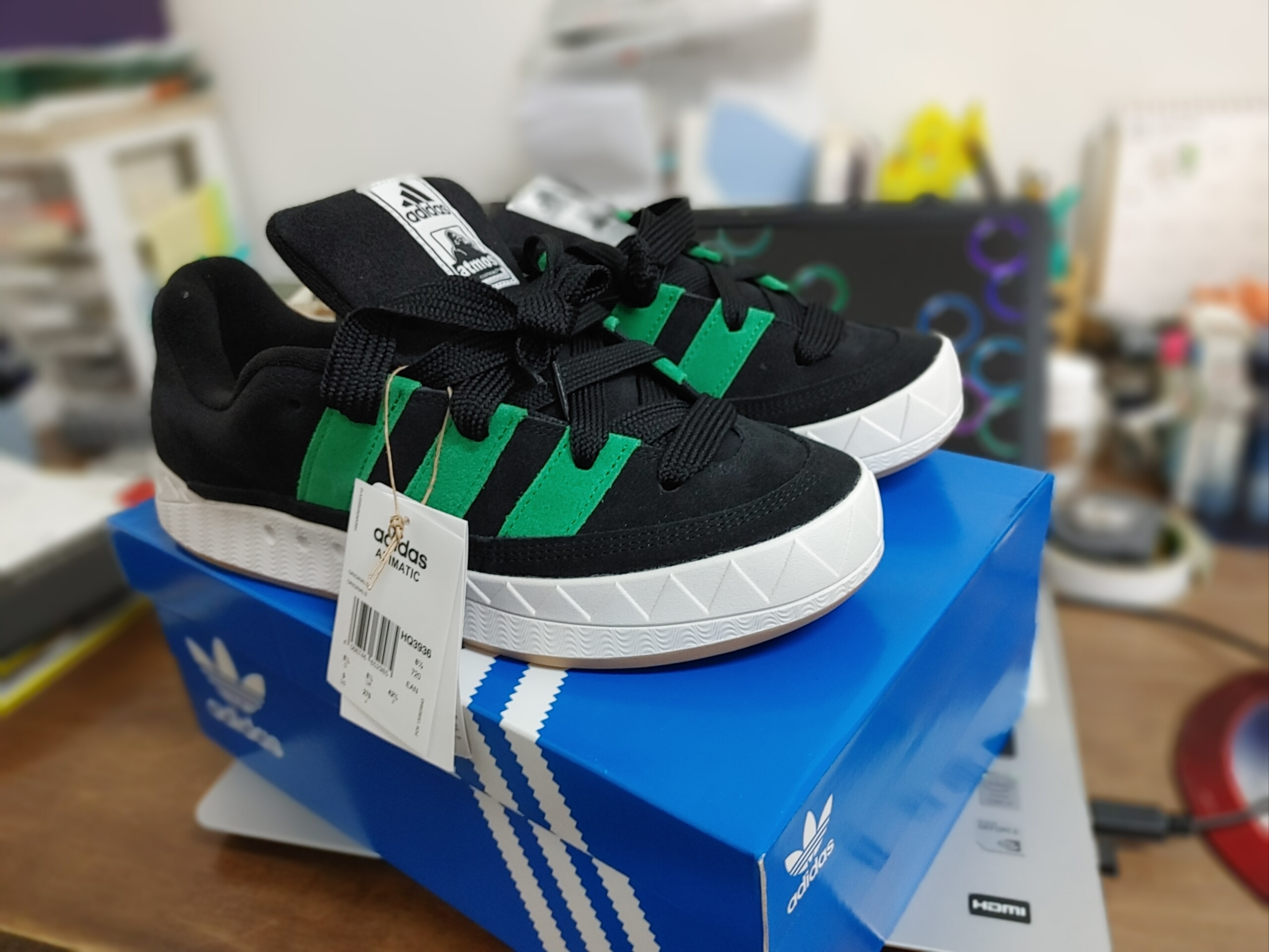 Adidas x Atmos x XLarge Adimatic Core Black Green 착용 스타일 - 1