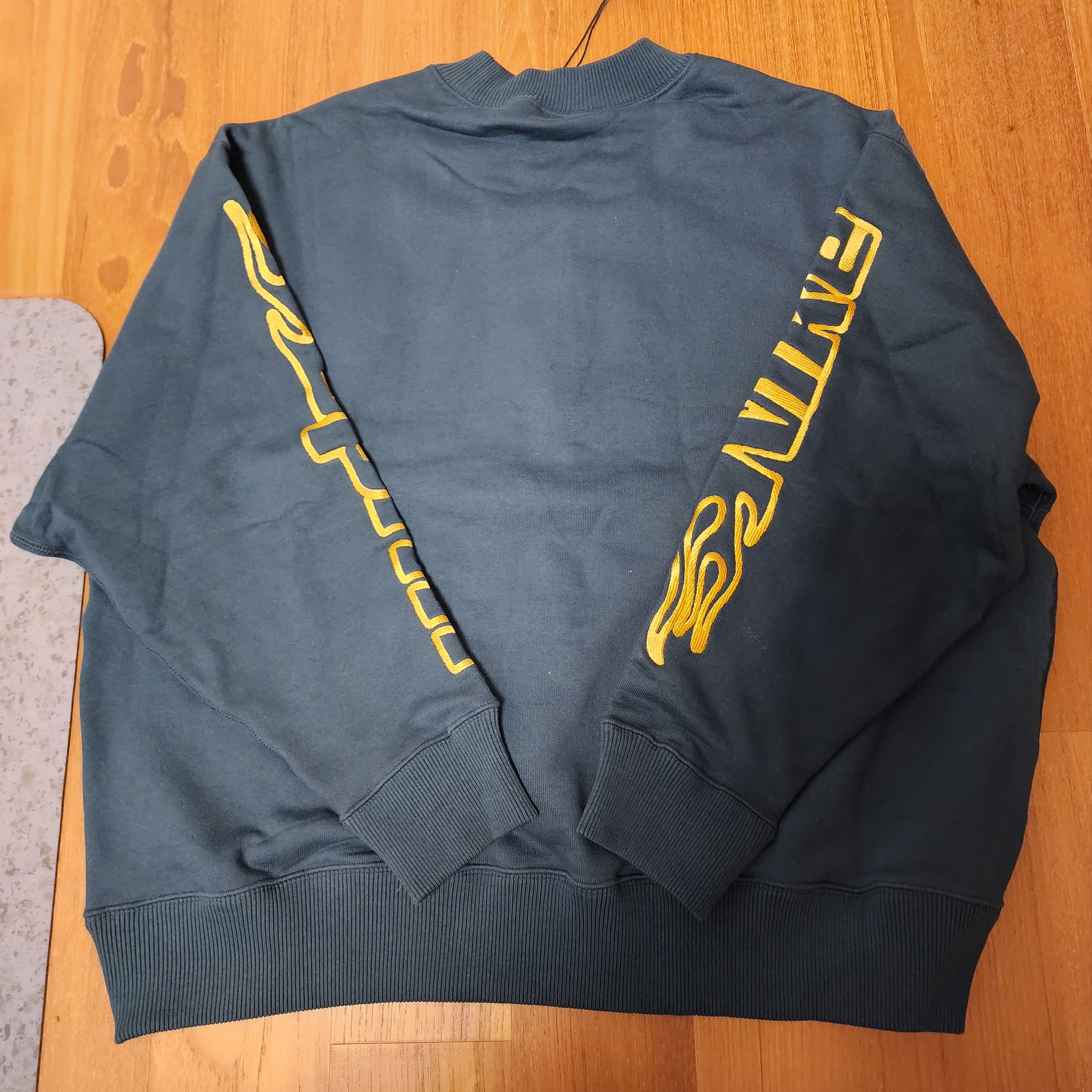Nike x Cactus Plant Flea Market Socks Fleece Crewneck Dark Green - US/EU 착용 스타일 - 3