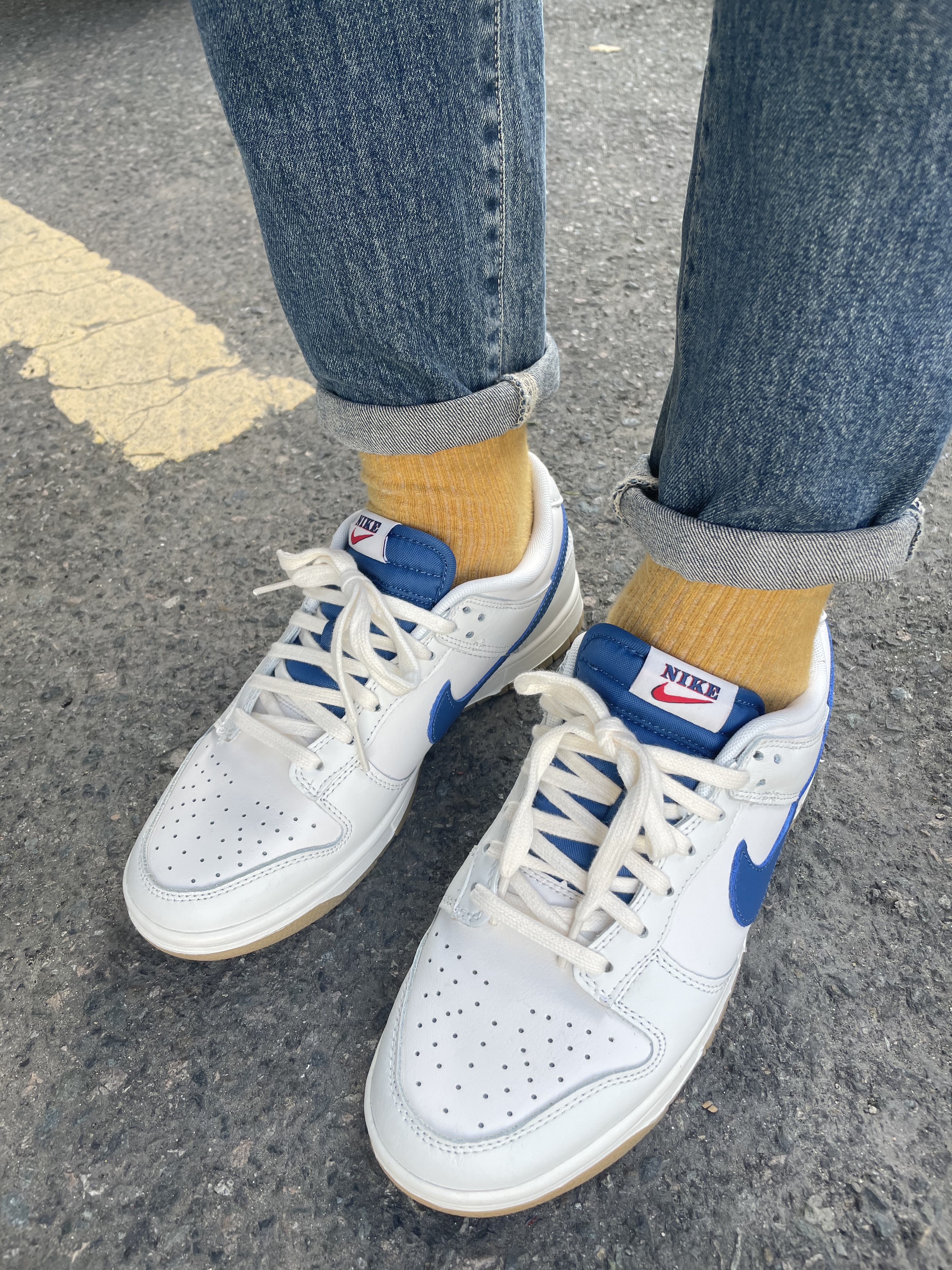 Nike Dunk Low SE Sail Dark Marina Blue 착용 스타일