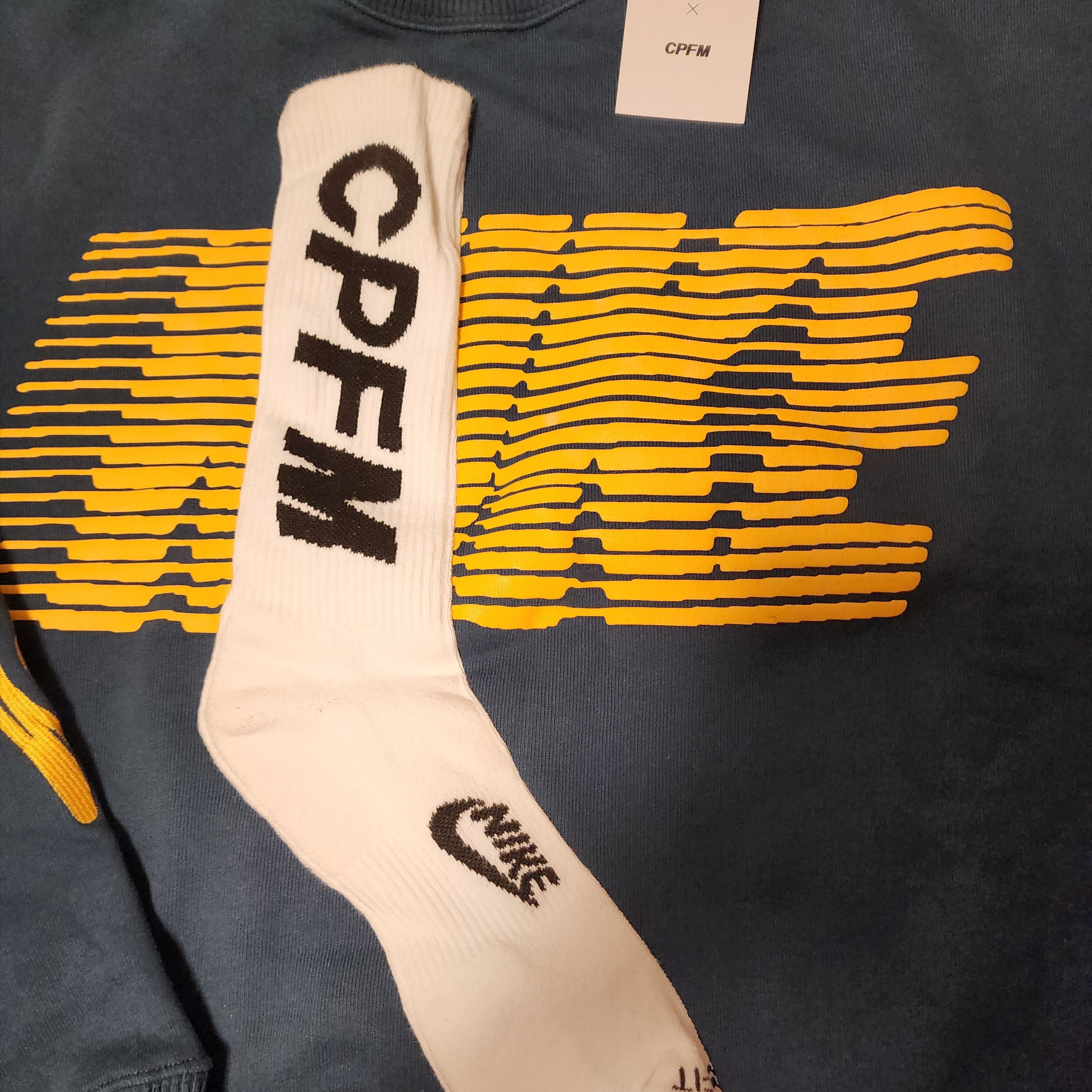 Nike x Cactus Plant Flea Market Socks Fleece Crewneck Dark Green - US/EU 착용 스타일 - 2