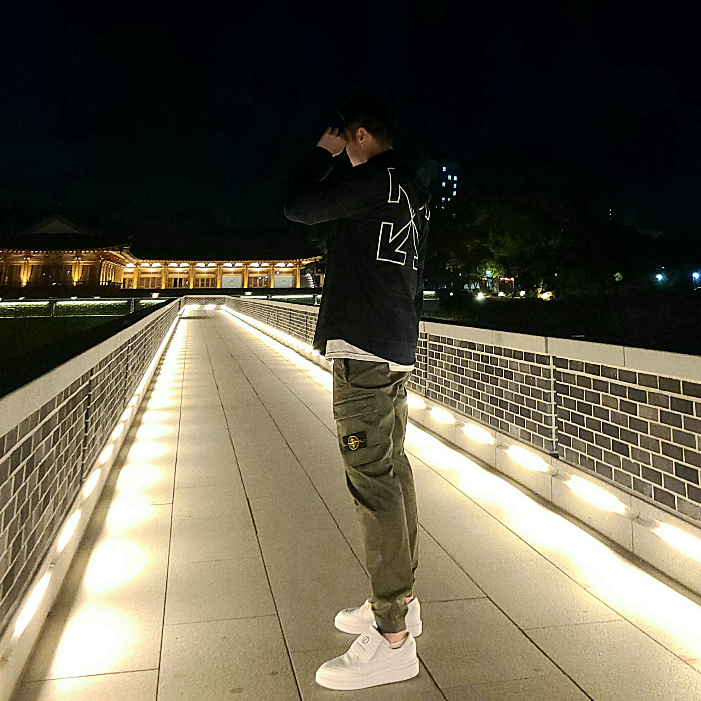 Nike x Peaceminusone Kwondo1 White, Stone Island 313L1 T.CO+OLD Cargo Pants Olive Green - 22FW 착용 스타일 - 2