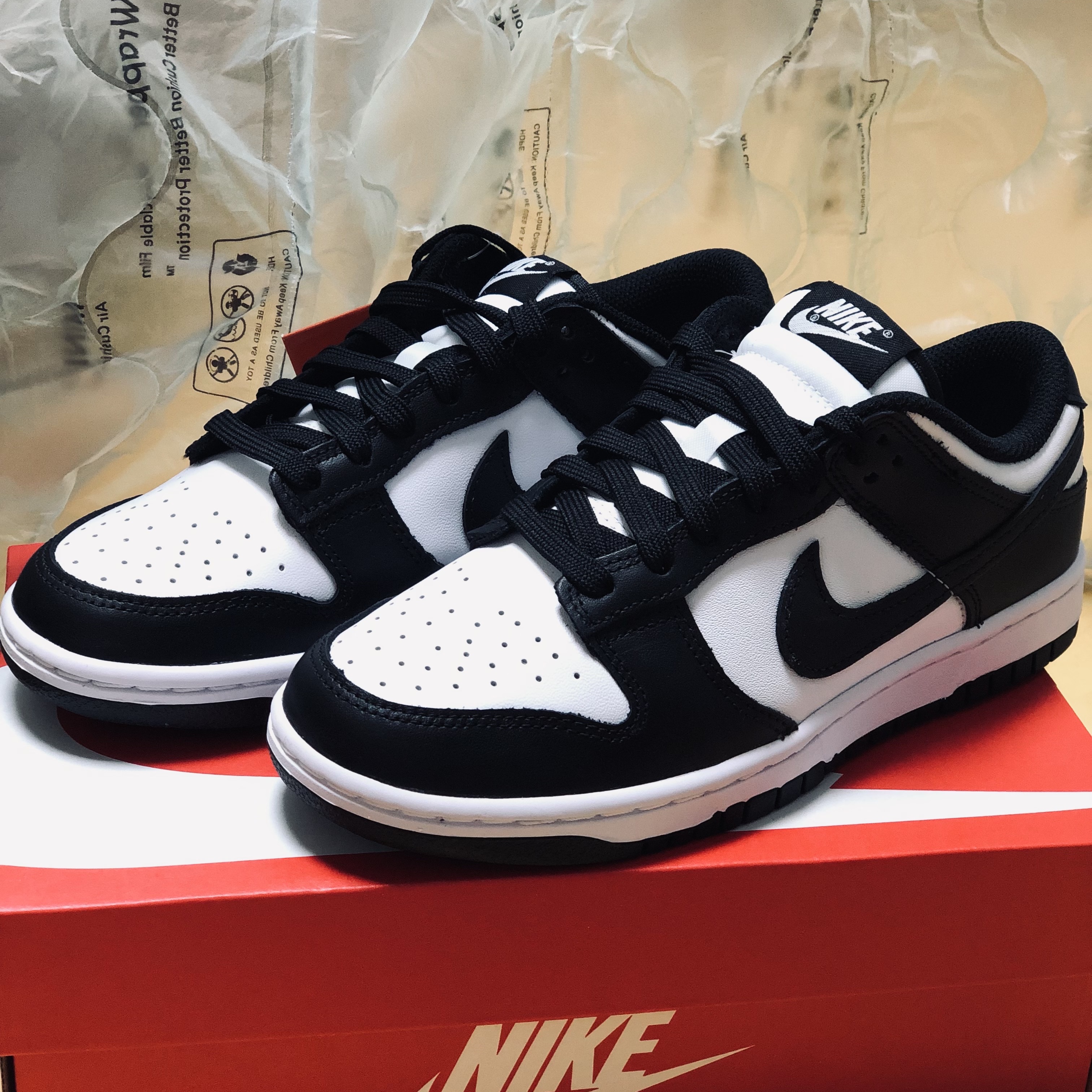 (W) Nike Dunk Low Black 착용 스타일