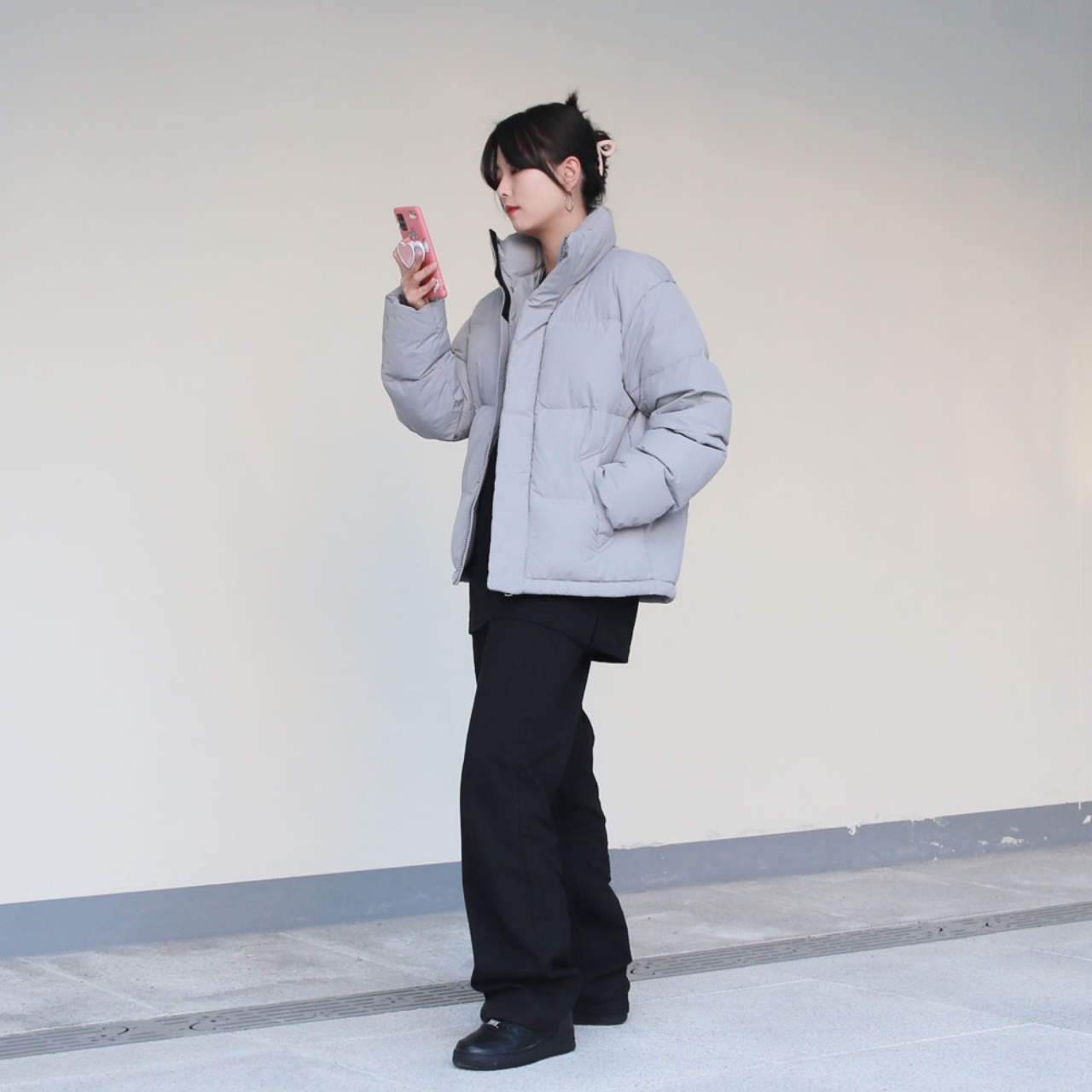 Nike Air Force 1 '07 Low Triple Black, (W) Nike Air Force 1 '07 Low Triple Black 착용 스타일 - 1