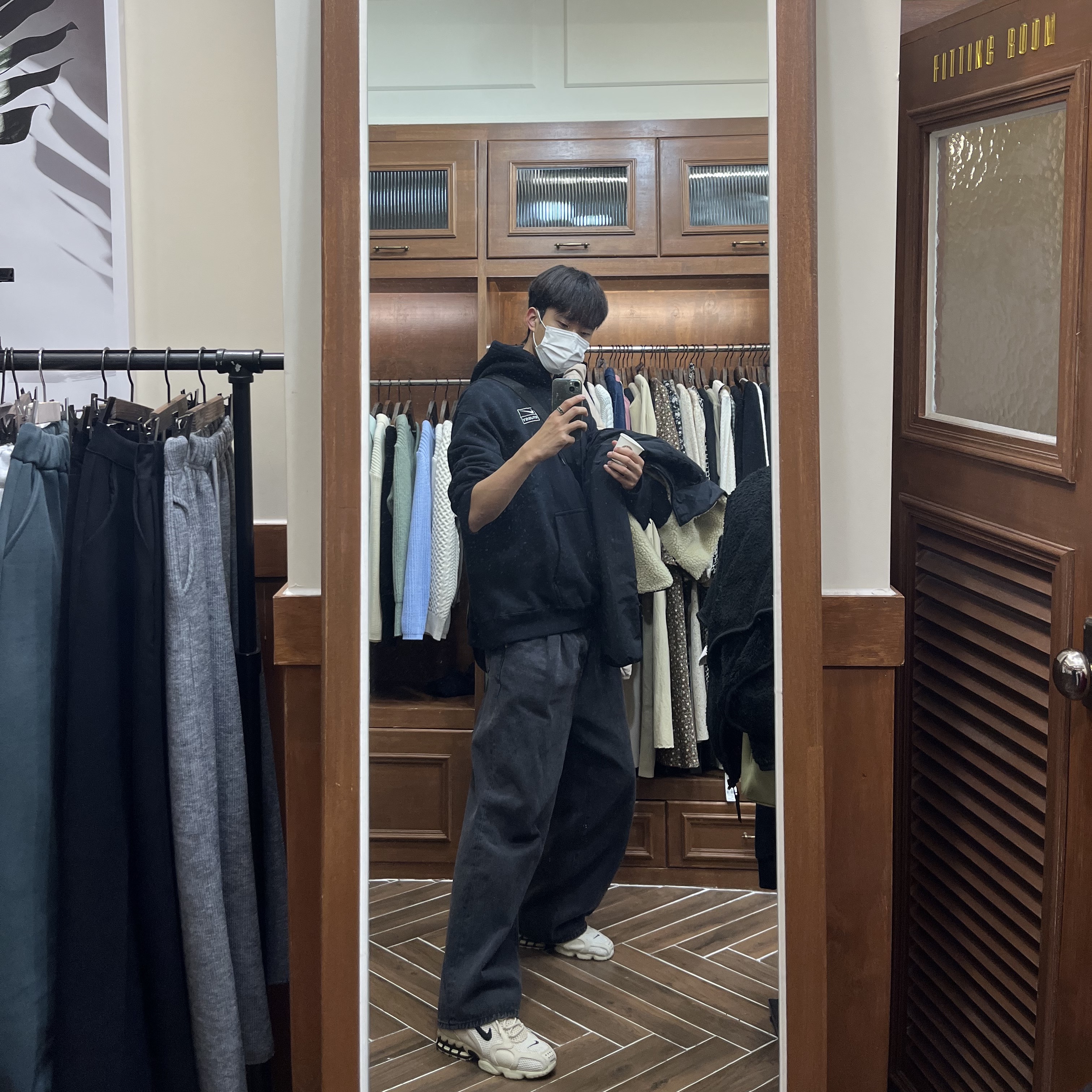 Nike x Stussy Air Zoom Spiridon Cage 2 Fossil, Nike x Stussy NRG RA Washed Pullover Hoodie Black (DN4028-010) 착용 스타일