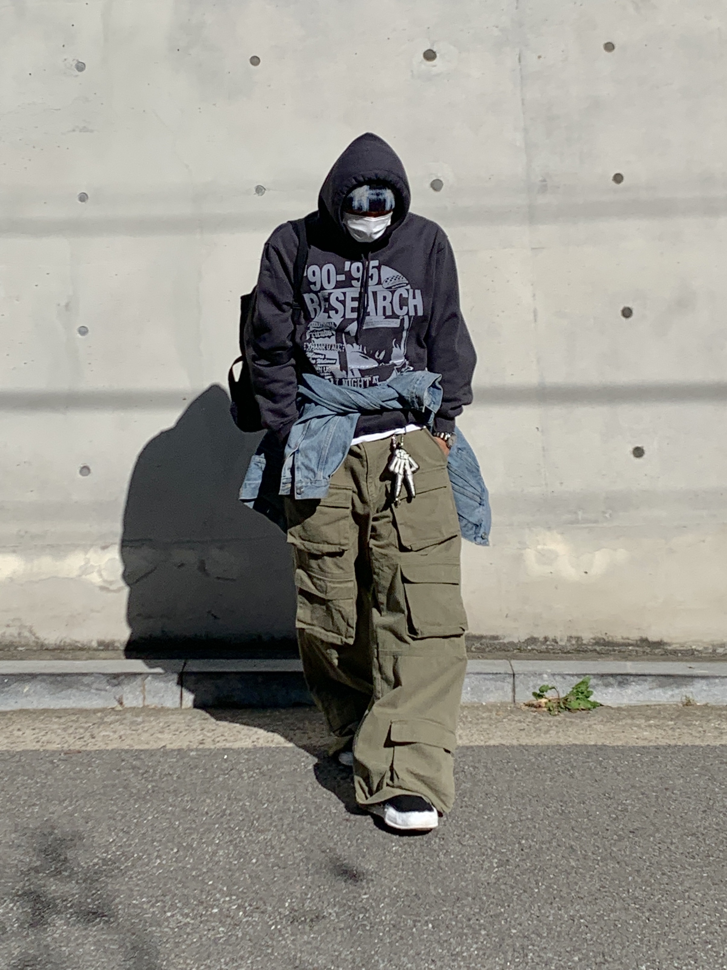 Our Legacy Skeleton Key Holder Scissors, Maison Mihara Yasuhiro Baker OG Sole Canvas Low Cut Sneakers Black 착용 스타일 - 1