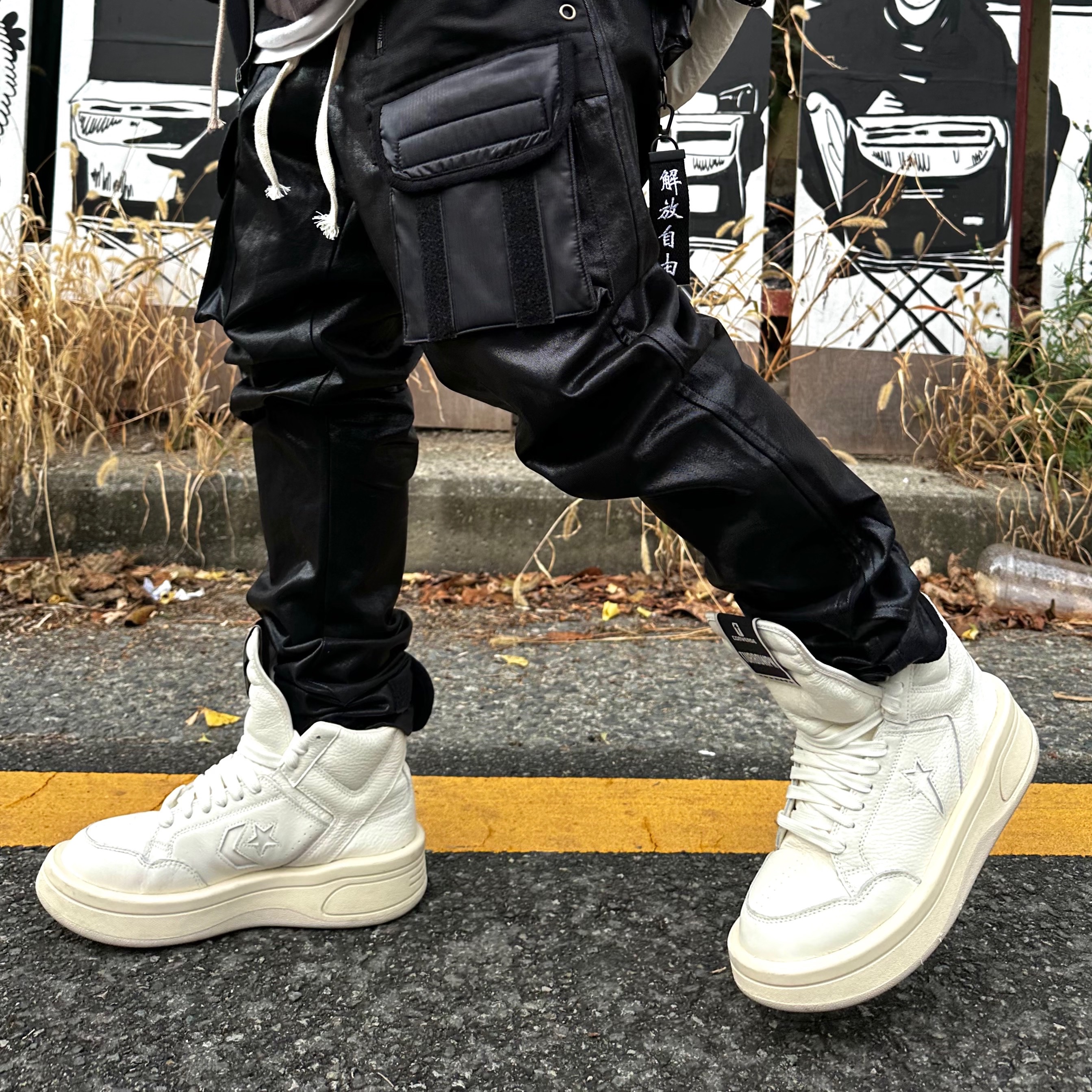 Converse x Drkshdw Turbowpn Egret 착용 스타일 - 4