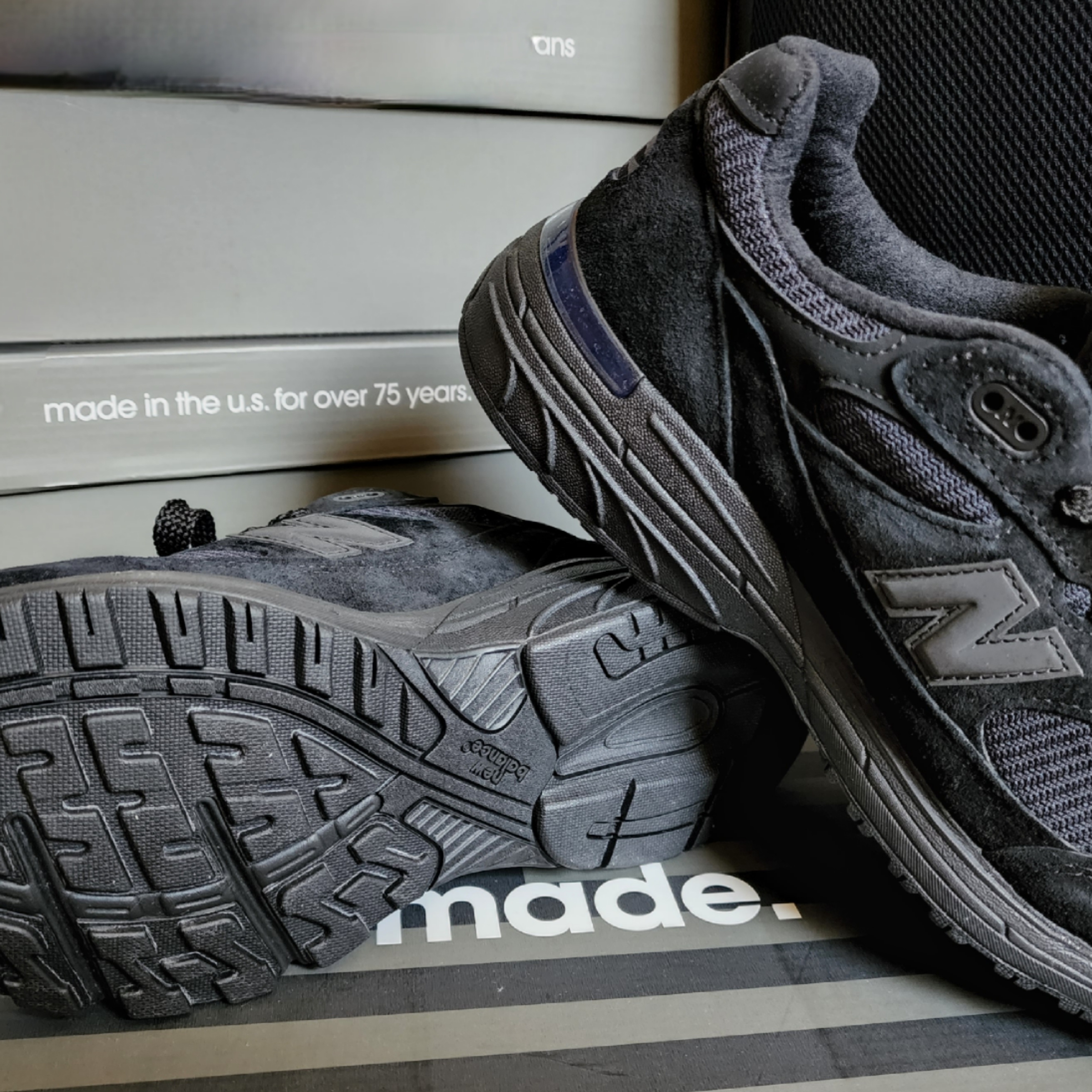 New Balance 993 Made in USA Triple Black - D Standard, New Balance 992 Made in USA Black 착용 스타일 - 1
