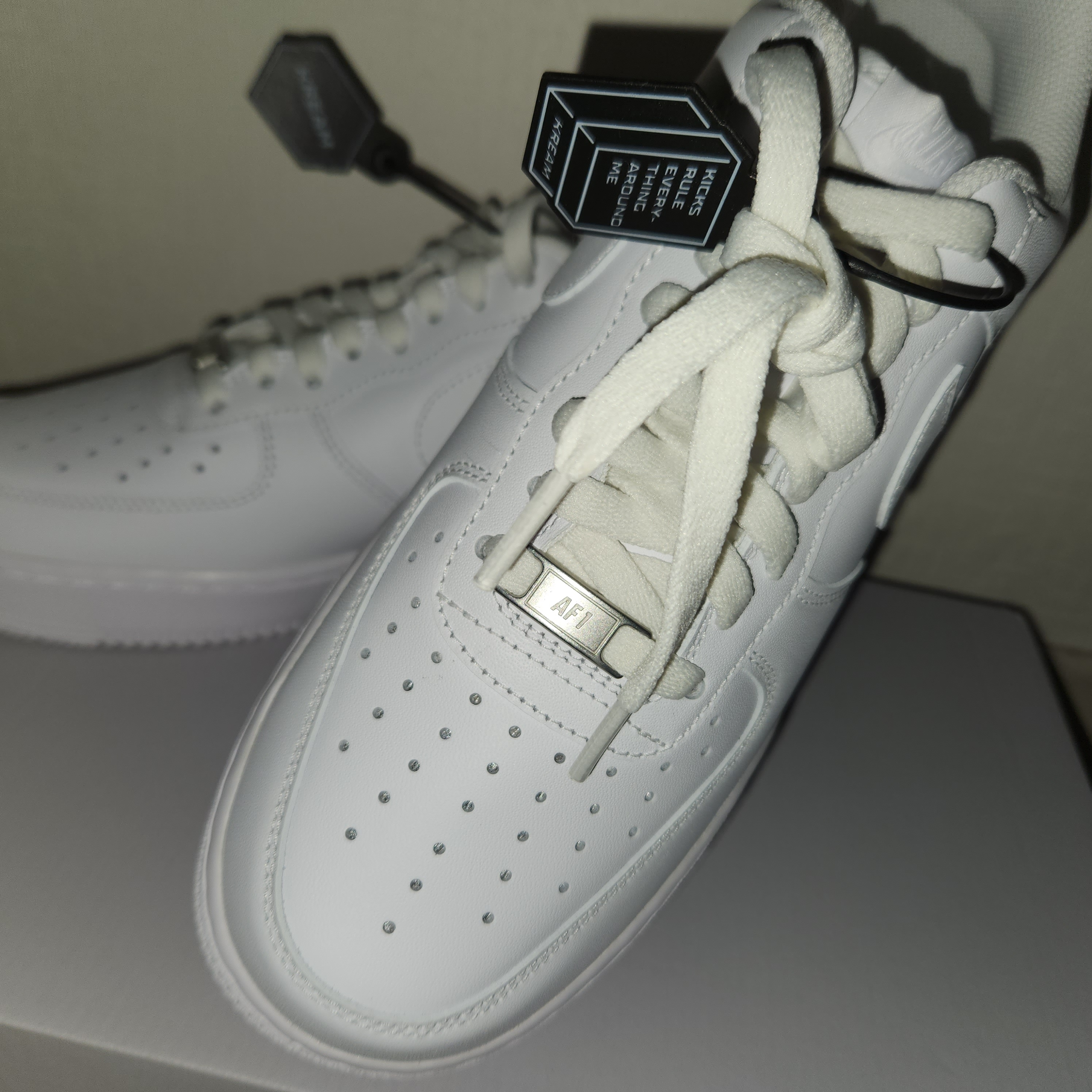 Nike Air Force 1 '07 Low White 착용 스타일
