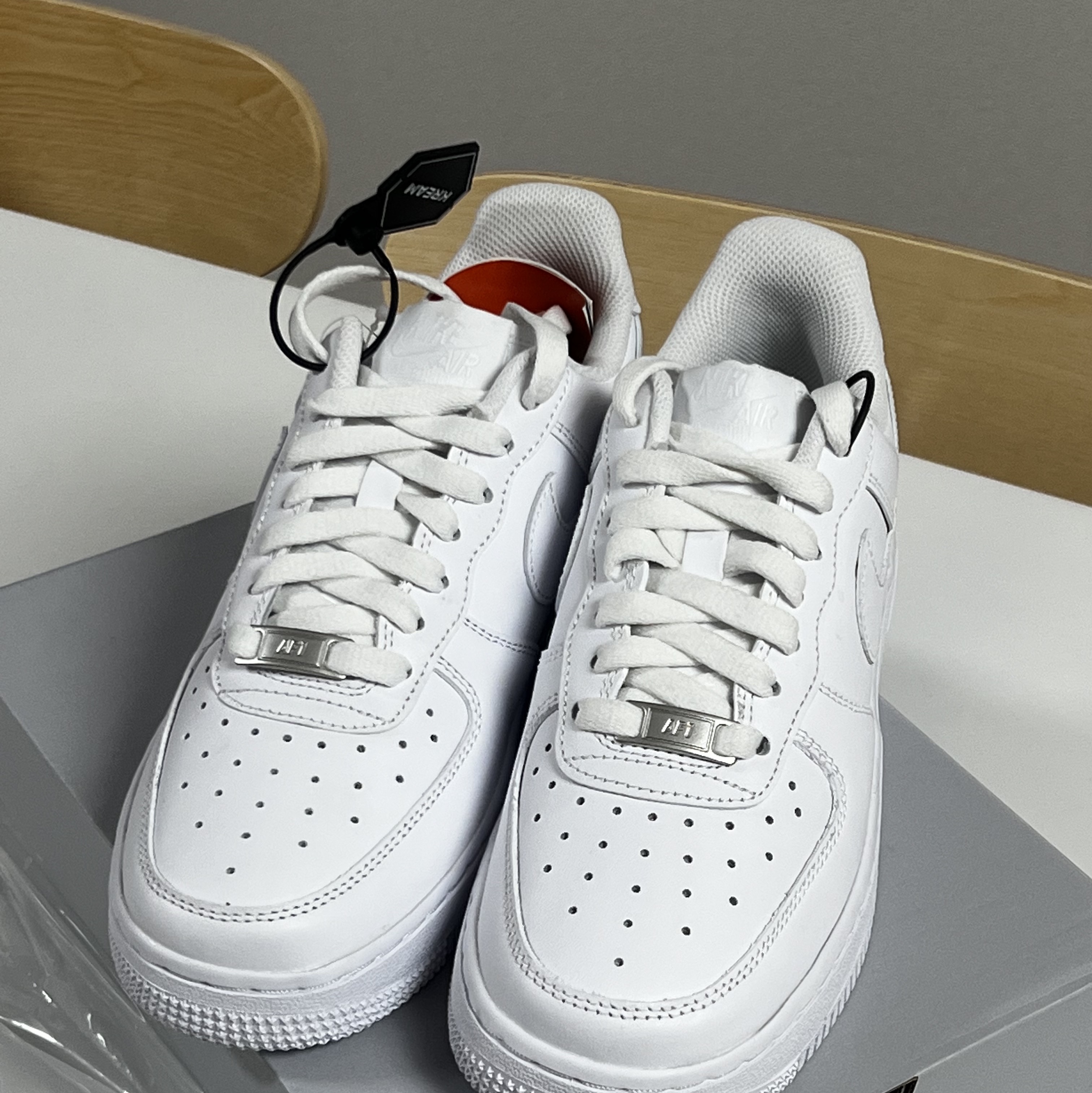 Nike Air Force 1 '07 Low White, (W) Nike Air Force 1 '07 Low White 착용 스타일 - 2