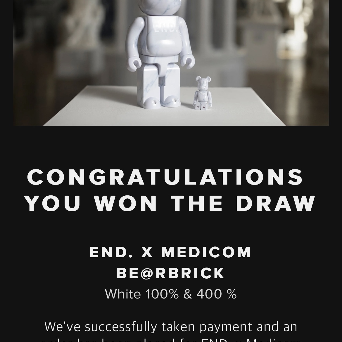 Bearbrick x END. Carrera 100% & 400% Set 착용 스타일