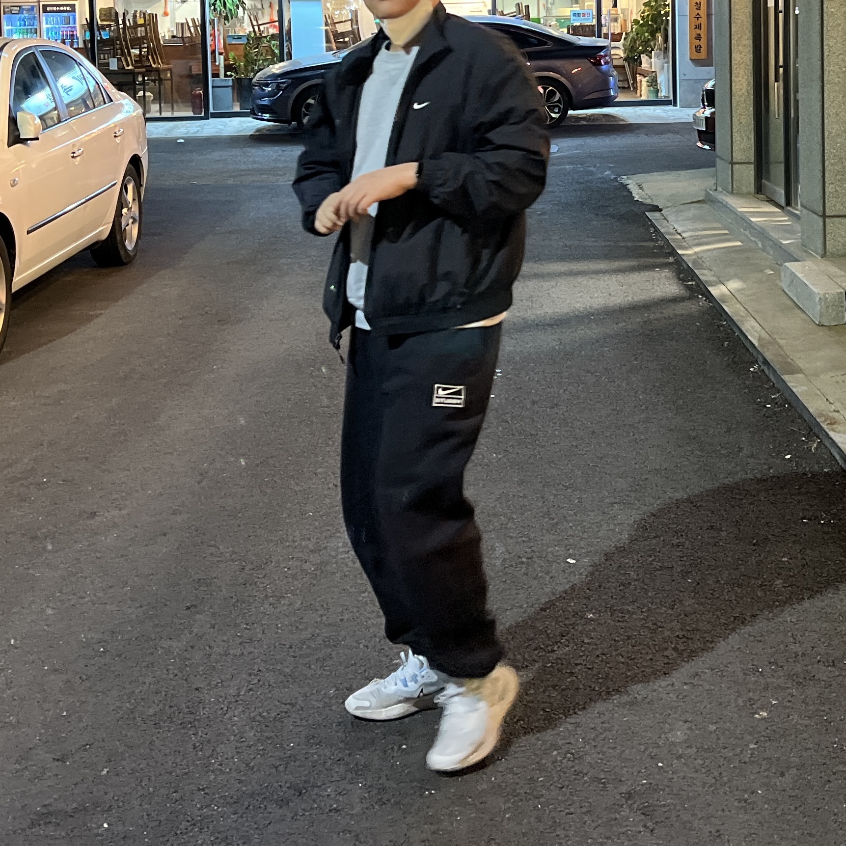 Nike x Stussy NRG RA Washed Fleece Pants Black (DN4030-010), Nike NRG Solo Swoosh Woven Track Jacket Black - Asia 착용 스타일