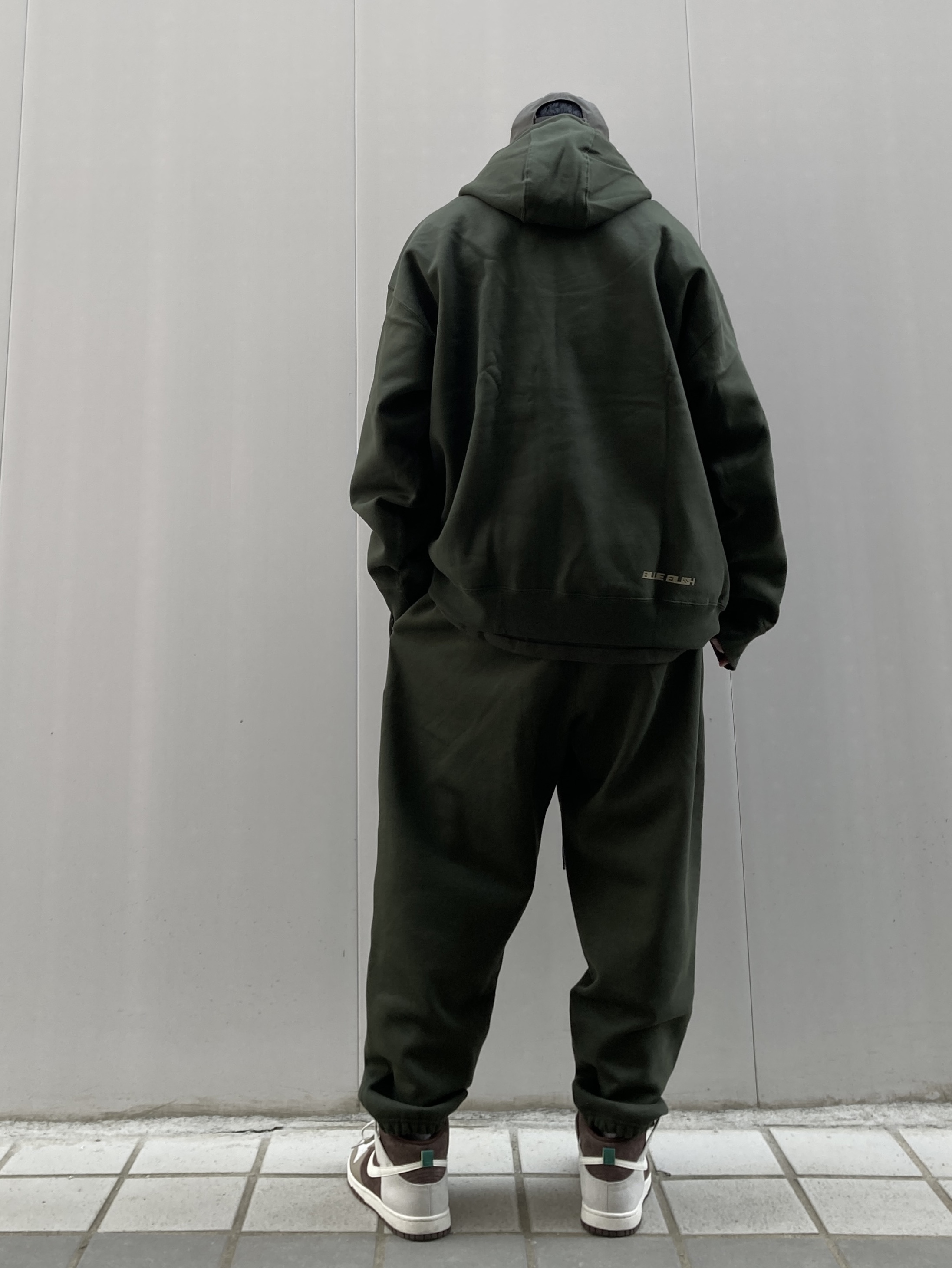 Nike x Billie Eilish NRG Fleece Hoodie Sequoia - Asia, Nike x Billie Eilish NRG Fleece Hoodie Sequoia - US/EU 착용 스타일 - 5