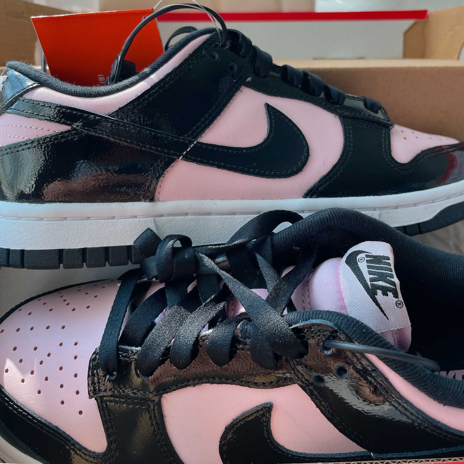 (W) Nike Dunk Low Essential Pink Foam Black 착용 스타일 - 2