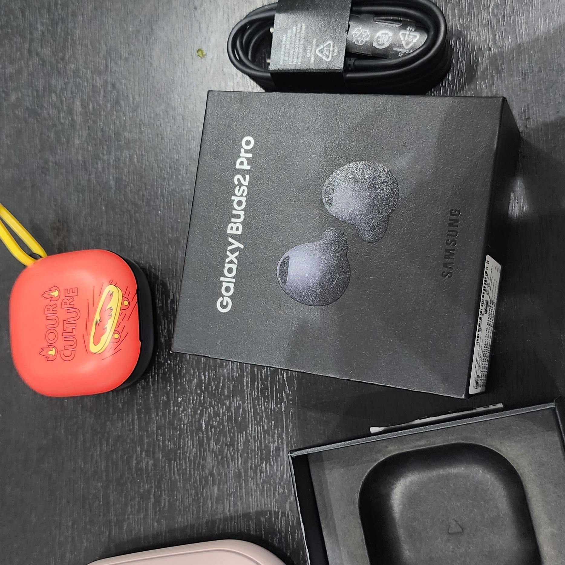 Samsung Galaxy Buds2 Pro Graphite (Korean Ver.) 착용 스타일