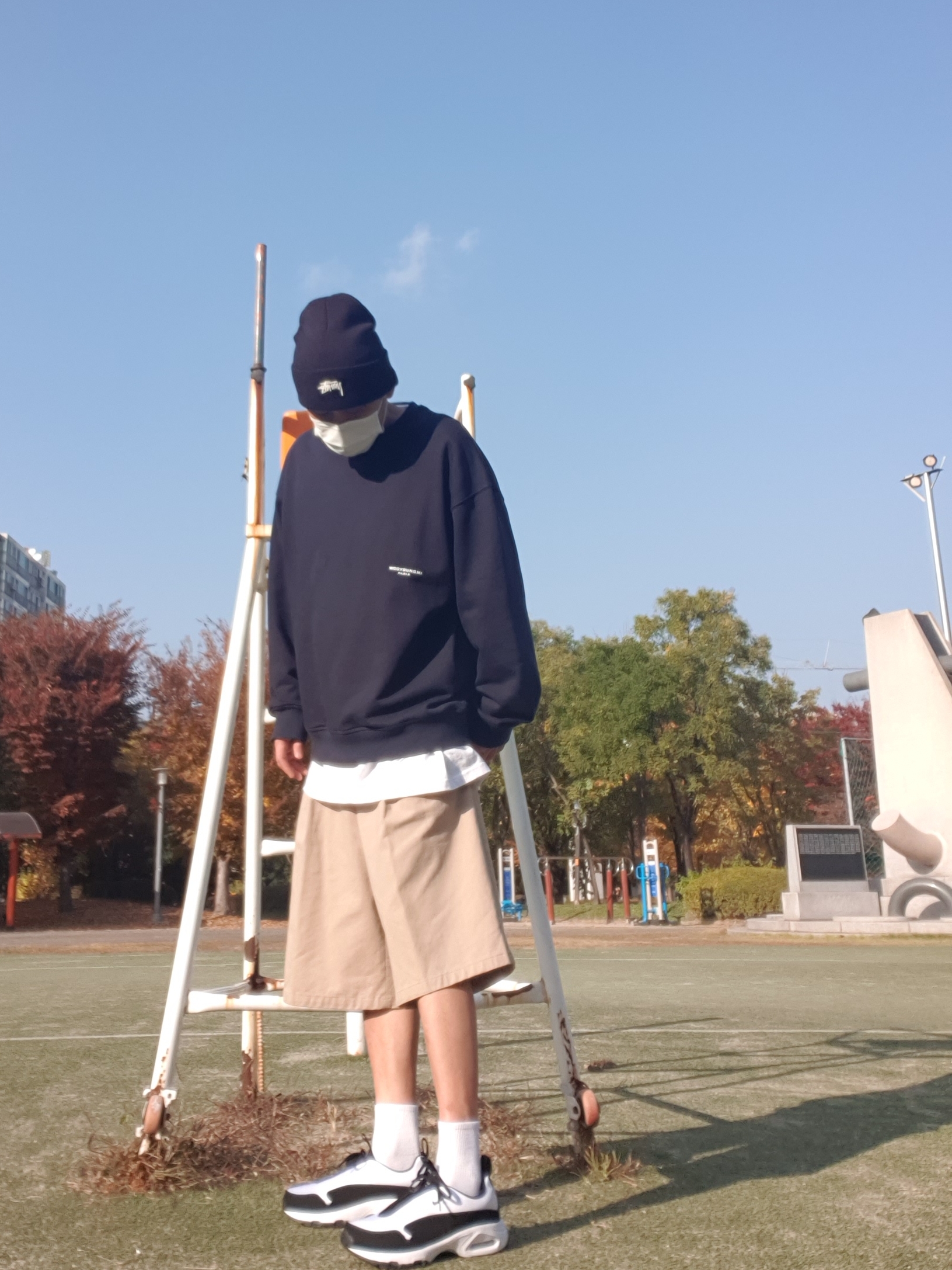 Nike x Comme des Garcons Homme Plus Air Max Sunder SP White Black, Wooyoungmi Flower Print Back Logo Sweatshirt Navy - 22SS 착용 스타일 - 1