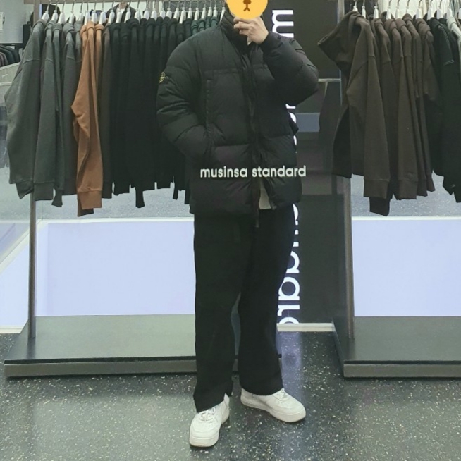 Stone Island 40123 Garment Dyed Crinkle Reps Down Jacket Black - 20FW 착용 스타일 - 3