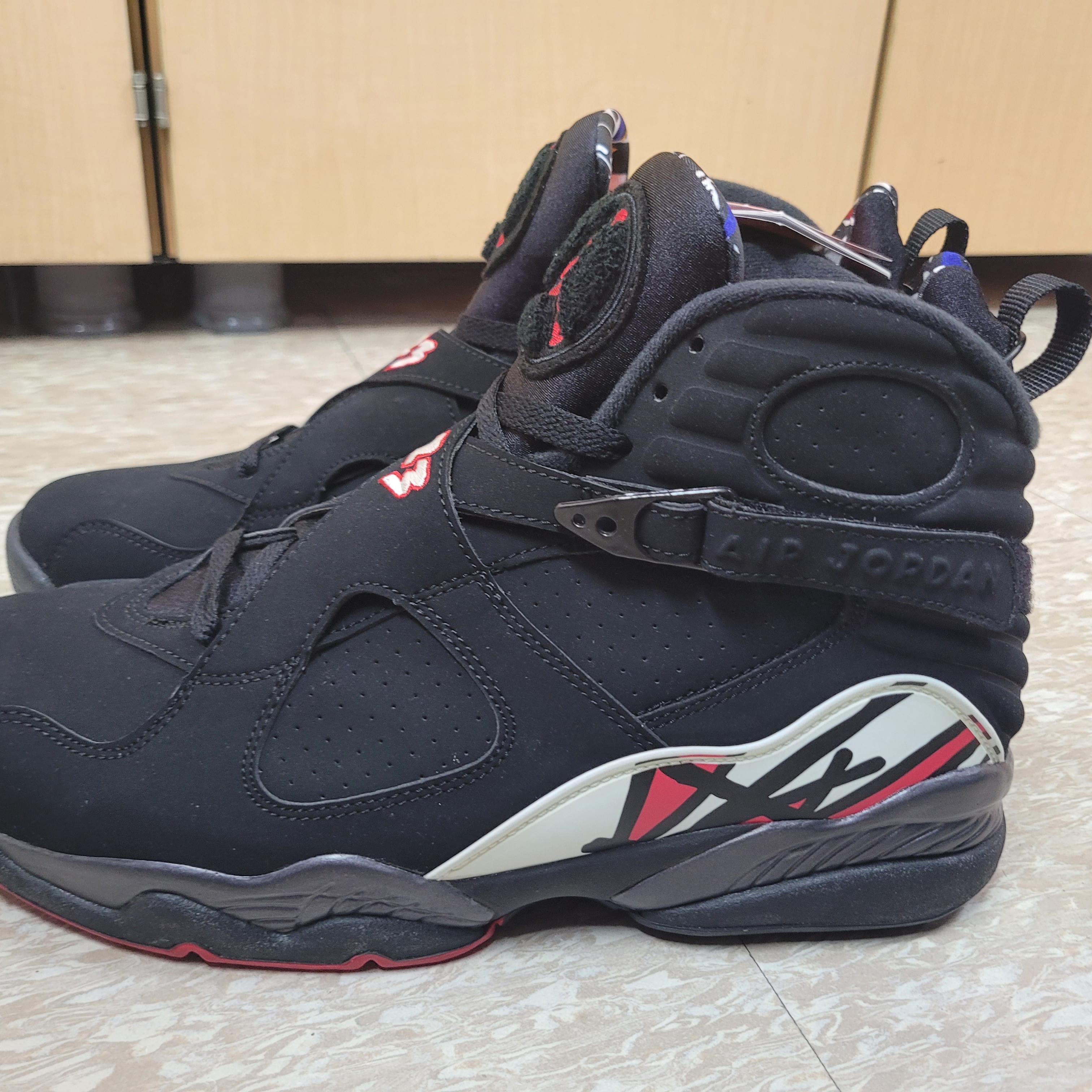 Jordan 8 Retro Playoffs 2013 착용 스타일 - 3