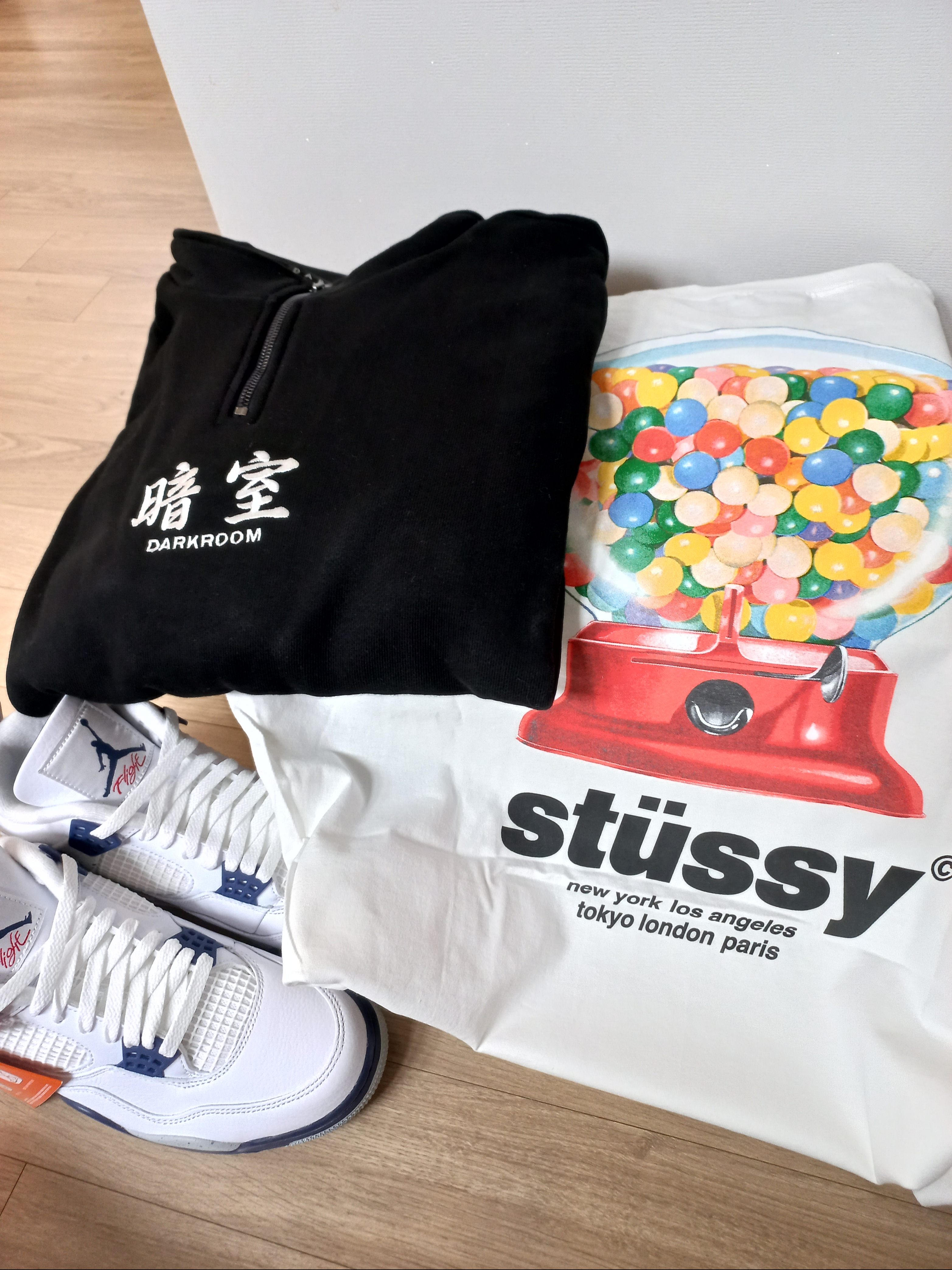 Jordan 4 Retro Midnight Navy, Darkr8m Studio Quarter Zip Up Sweatshirt Black 착용 스타일