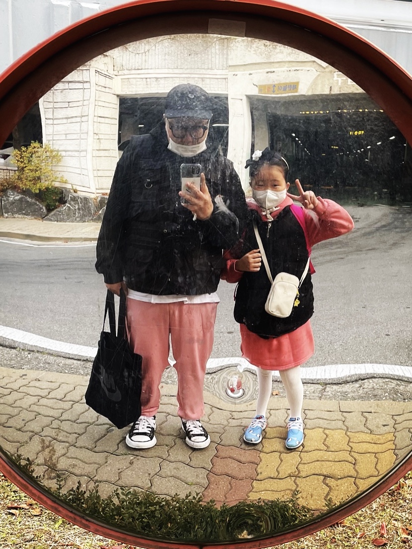 Maison Mihara Yasuhiro Peterson OG Sole Canvas Low Sneakers Black, (PS) Nike x Hello Kitty Air Presto University Blue 착용 스타일 - 2