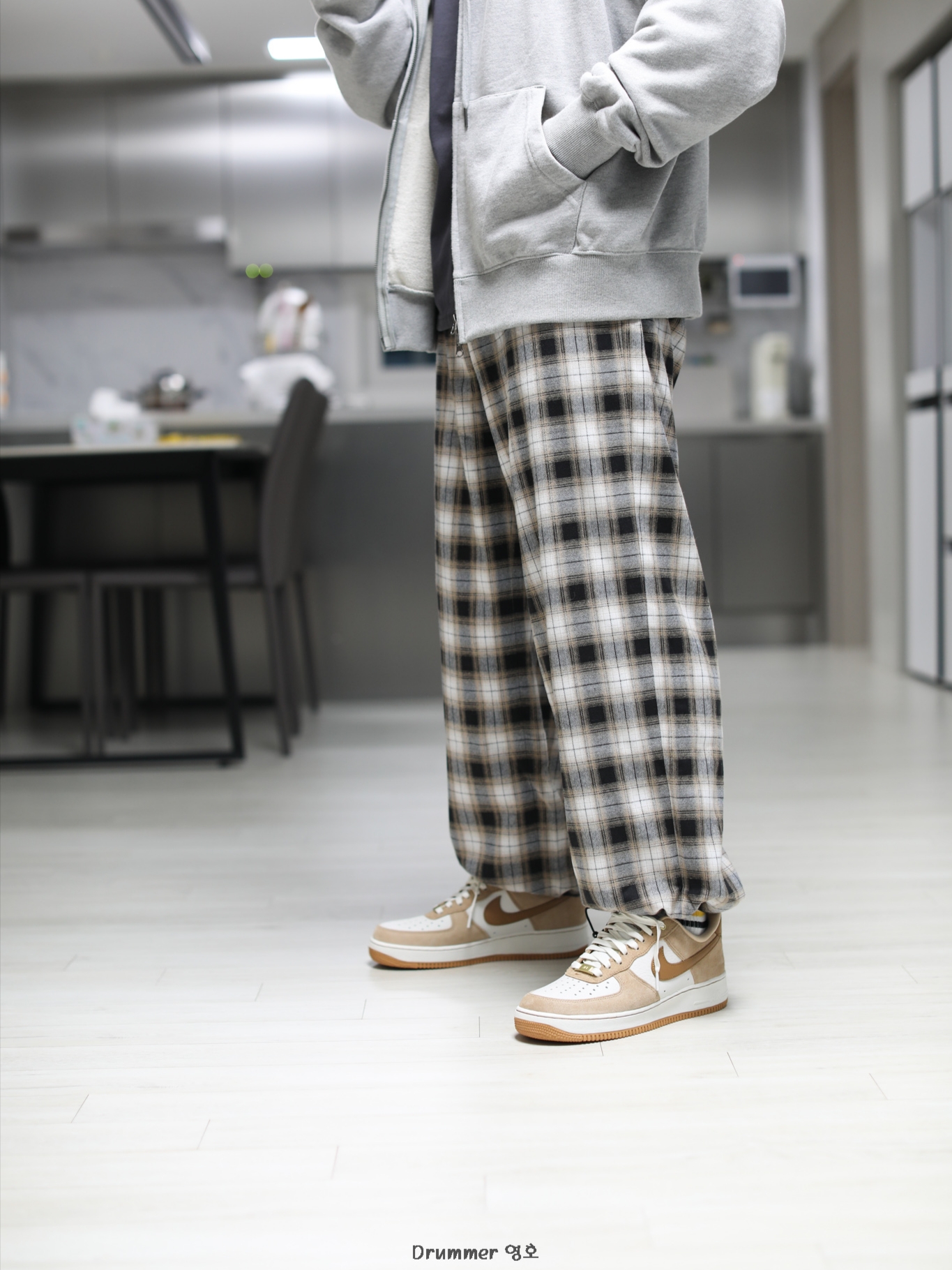 (W) Nike Air Force 1 LXX Flax 착용 스타일 - 2
