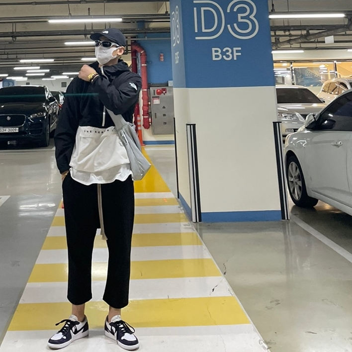 Jordan 1 Low OG Neutral Grey 착용 스타일