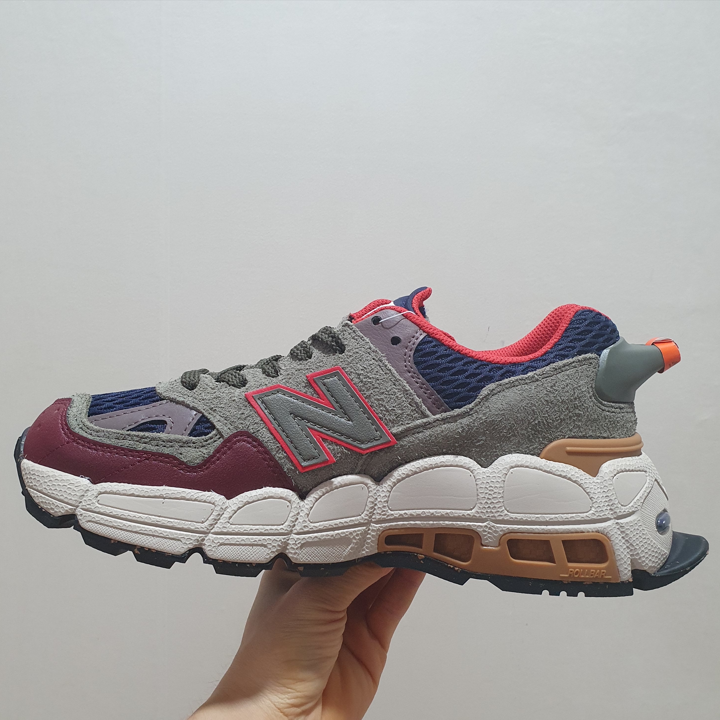 New Balance x Salehe Bembury 574 Yurt Team Forest Green 착용 스타일 - 3