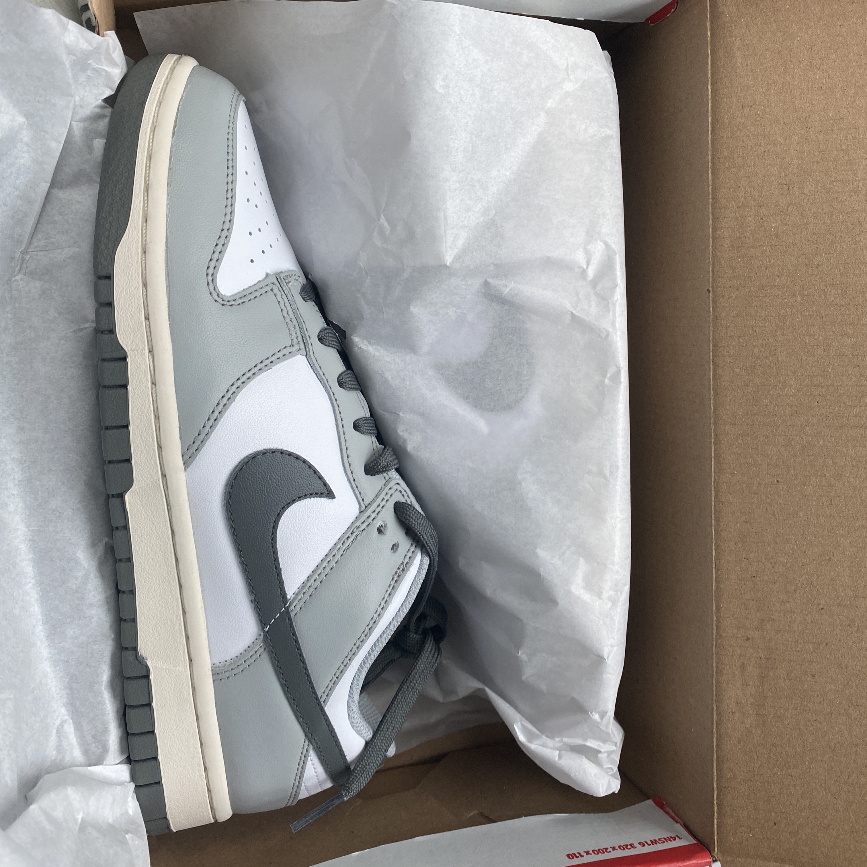 (W) Nike Dunk Low Light Smoke Grey 착용 스타일