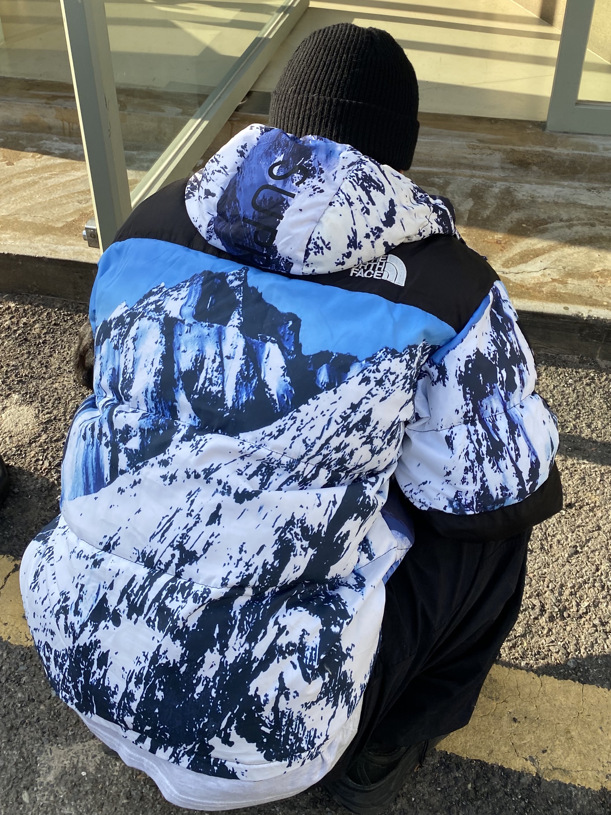 Supreme x The North Face Mountain Parka Blue White - 17FW 착용 스타일 - 2