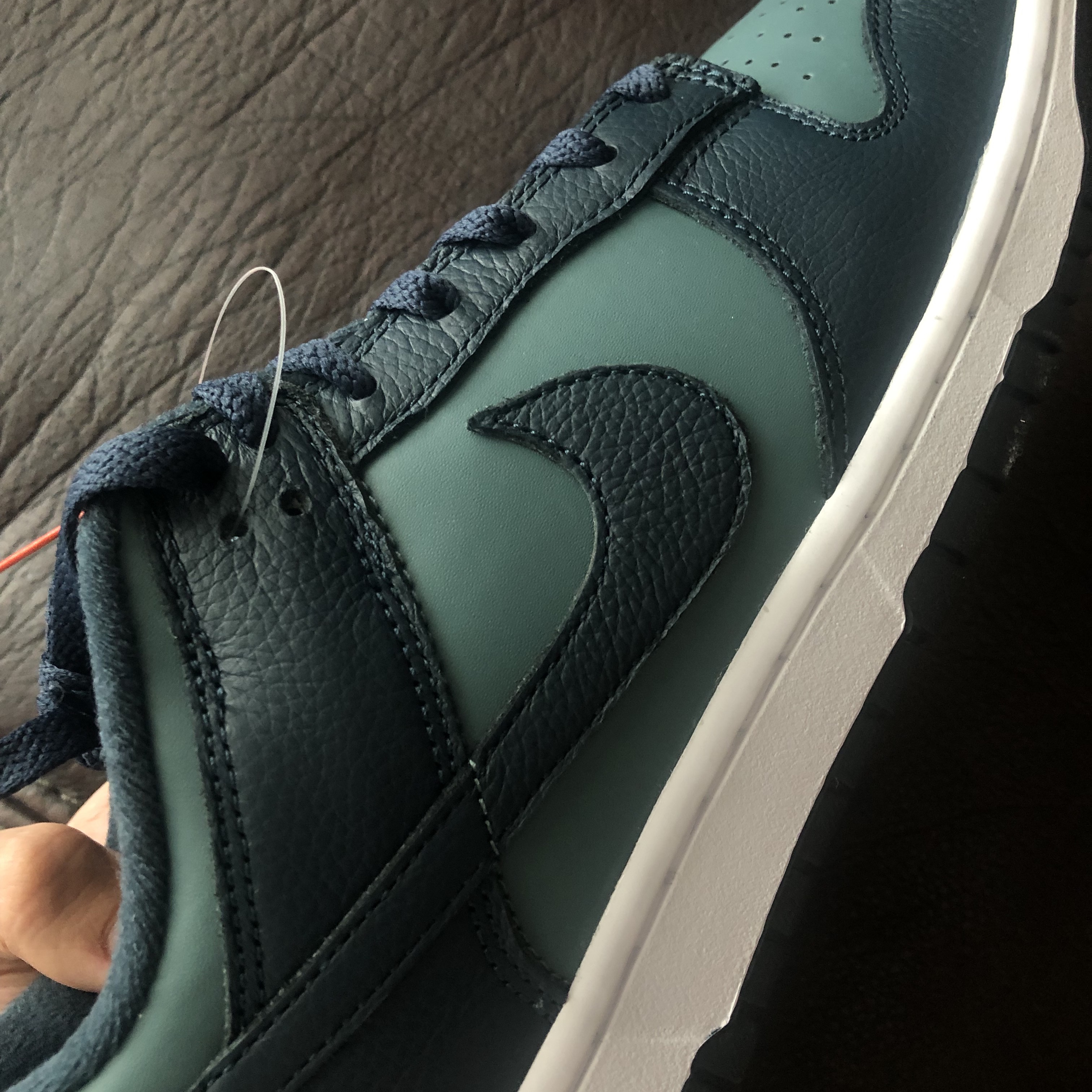 Nike Dunk Low Retro PRM Mineral Slate and Armory Navy 착용 스타일