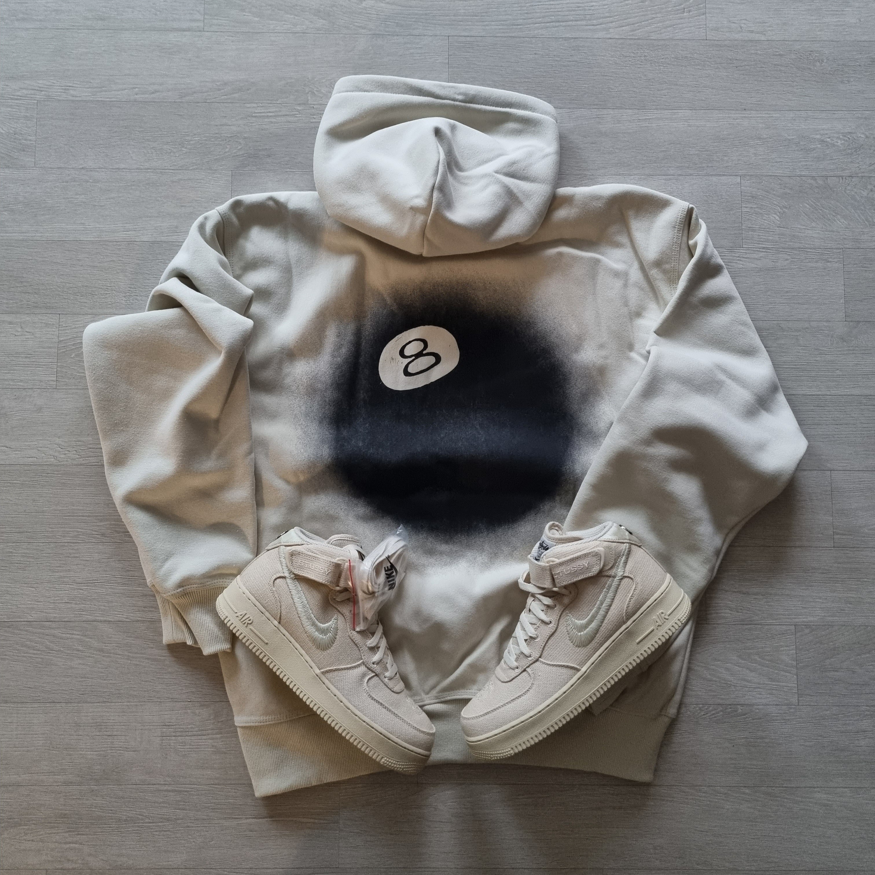 Stussy 8 Ball Fade Hoodie Putty, Nike x Stussy Air Force 1 '07 Mid SP Fossil 착용 스타일