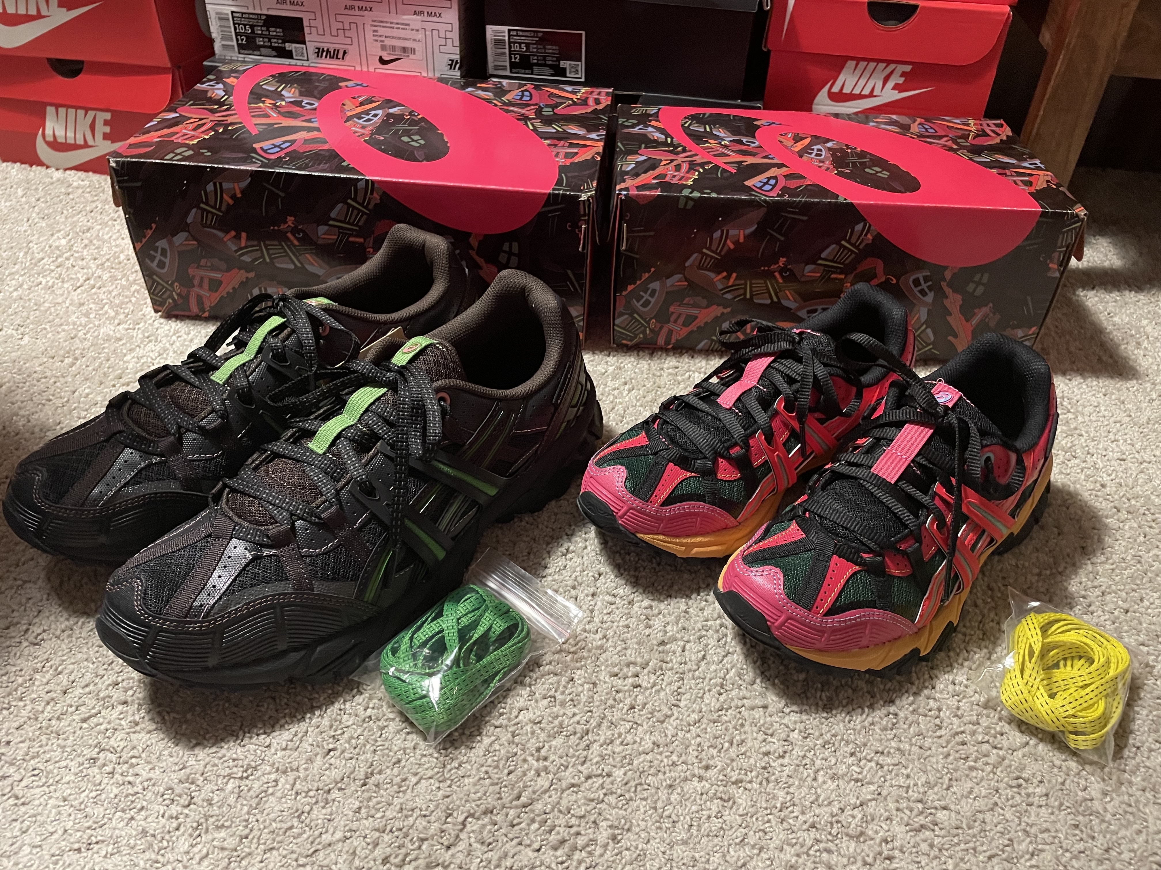 Asics x Andersson Bell Gel-Sonoma 15-50 Black Green, Asics x Andersson Bell Gel-Sonoma 15-50 Bright Rose Evergreen 착용 스타일 - 1