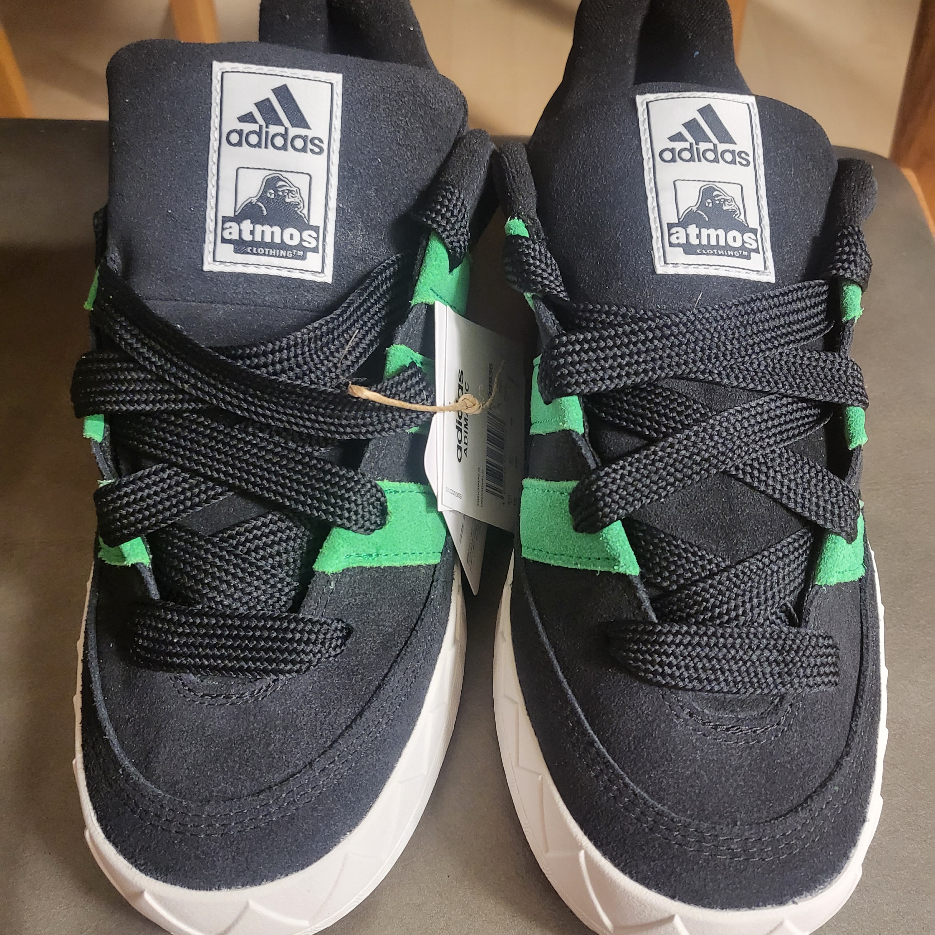 Adidas x Atmos x XLarge Adimatic Core Black Green 착용 스타일 - 2