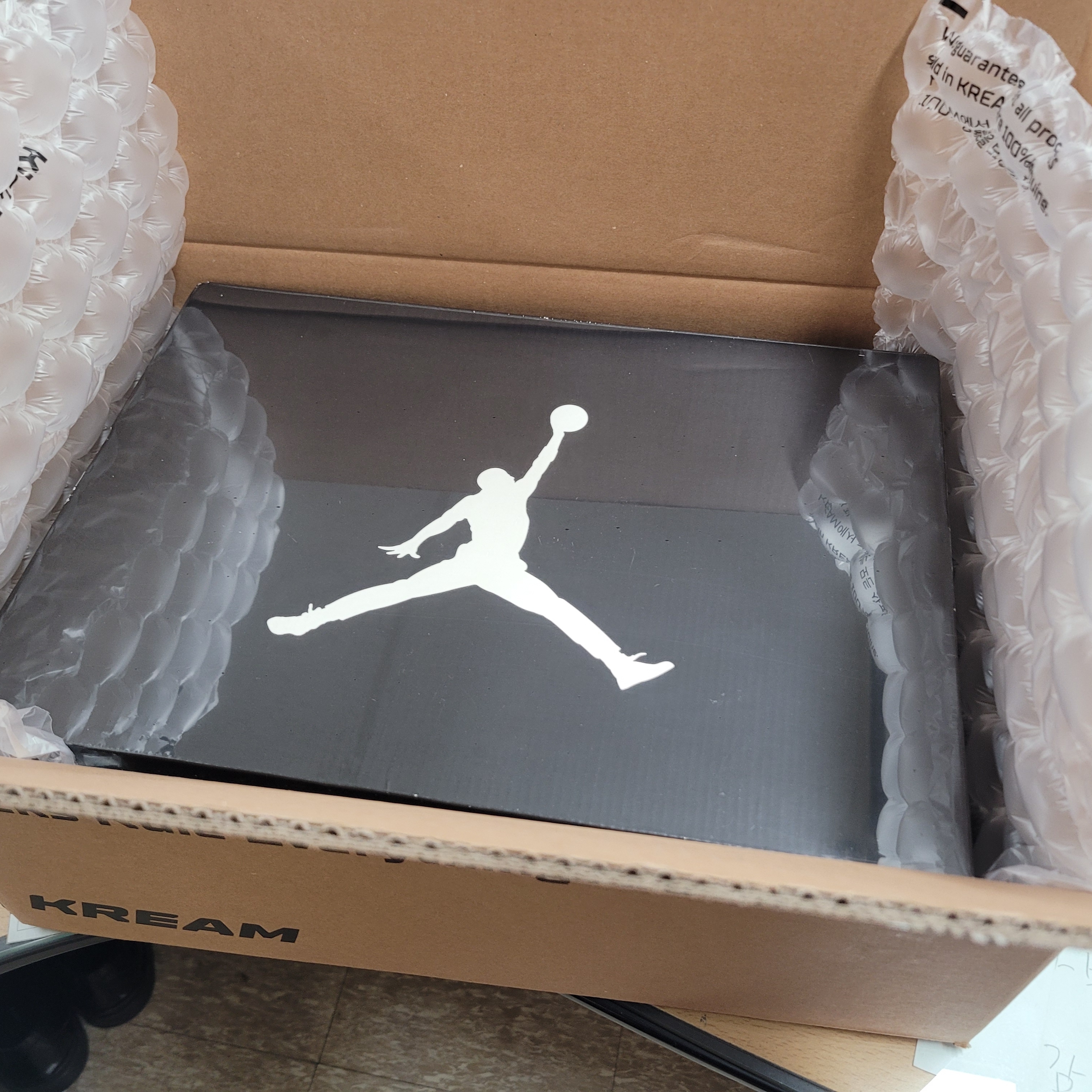 Jordan 8 Retro Playoffs 2013 착용 스타일 - 1