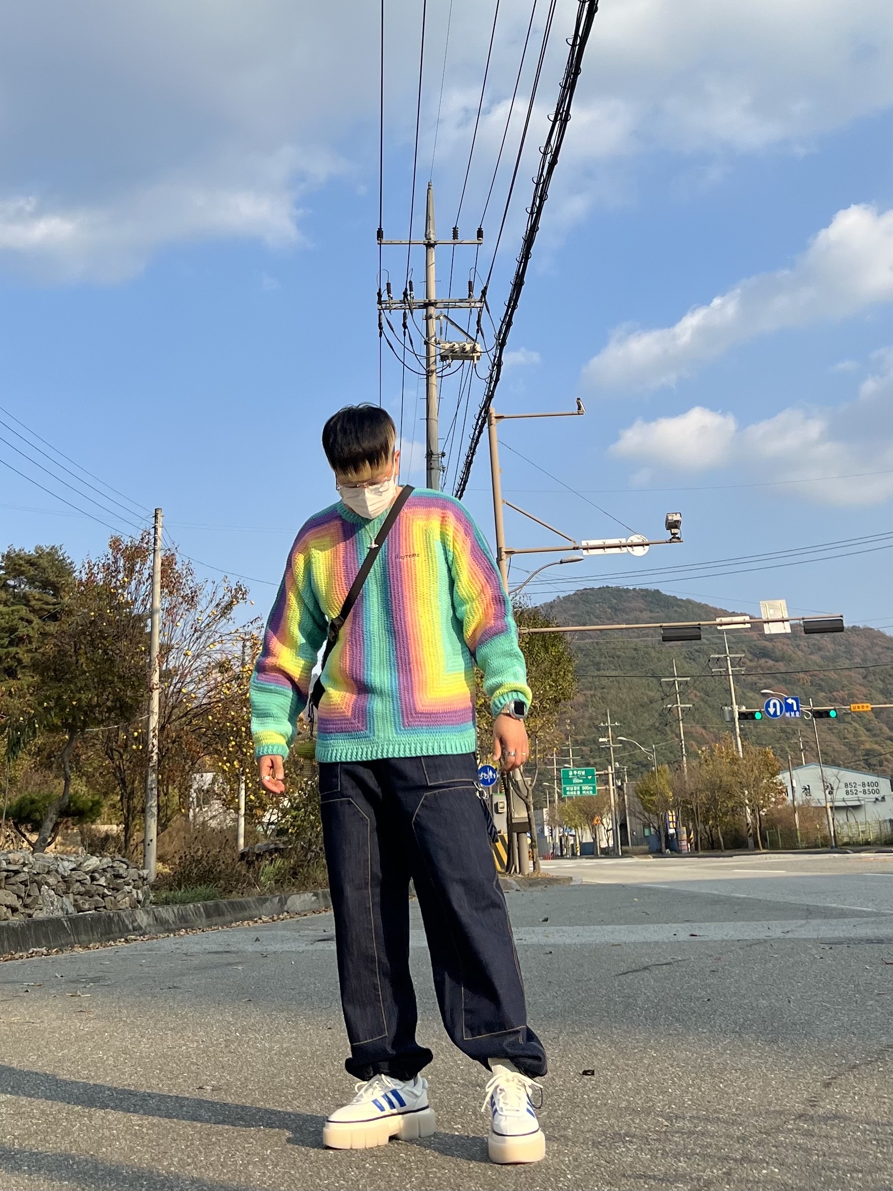 Supreme Hand Crocheted Sweater Multi-Color - 22SS, (W) Adidas x Beyonce Ivy Park Super Sleek Chunky White Glow Blue 착용 스타일 - 3
