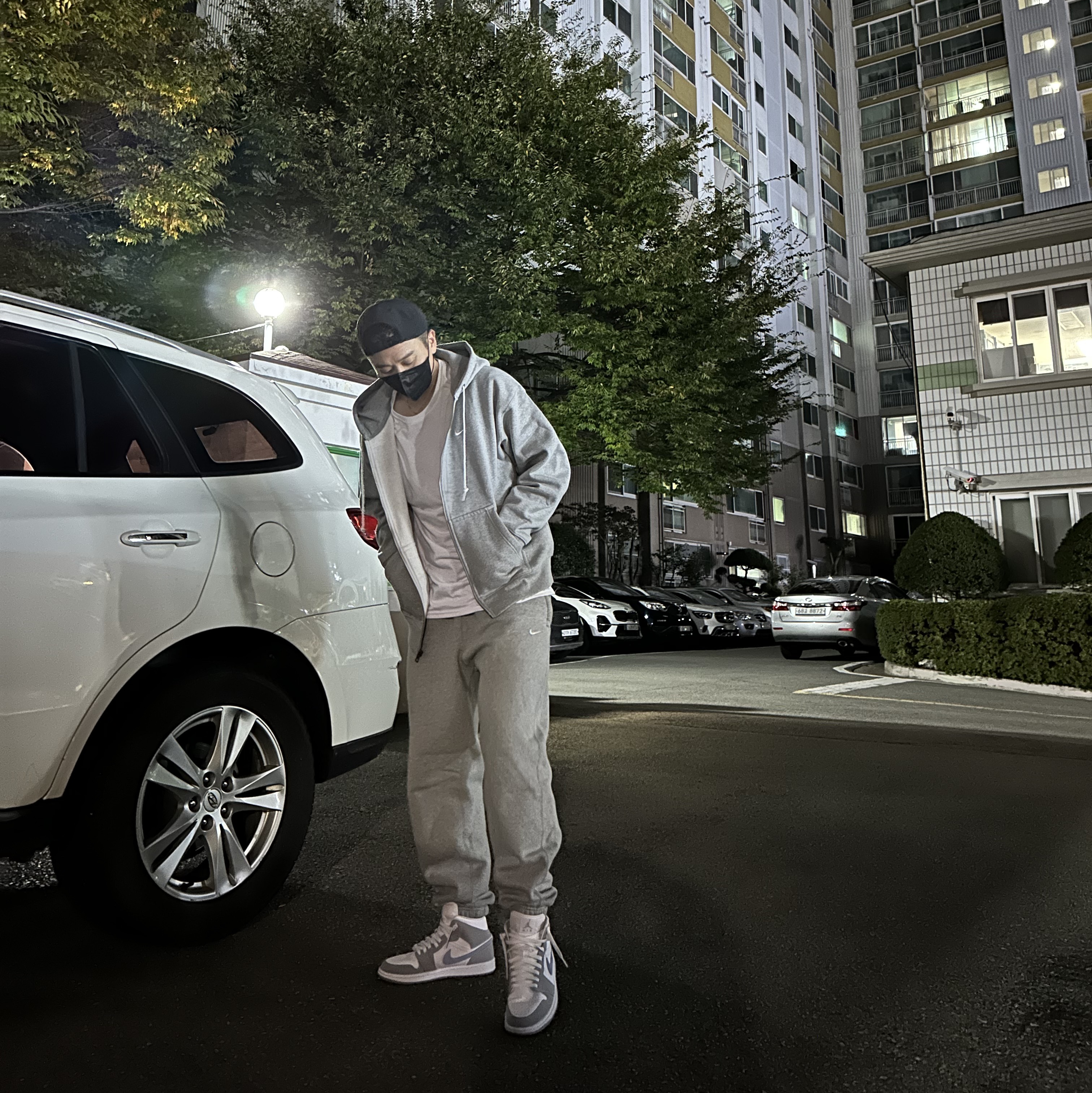 Nike NRG Solo Swoosh Fleece Pants Dark Grey Heather - US/EU, Nike NRG Solo Swoosh Full Zip Hoodie Dark Grey Heather - Asia 착용 스타일