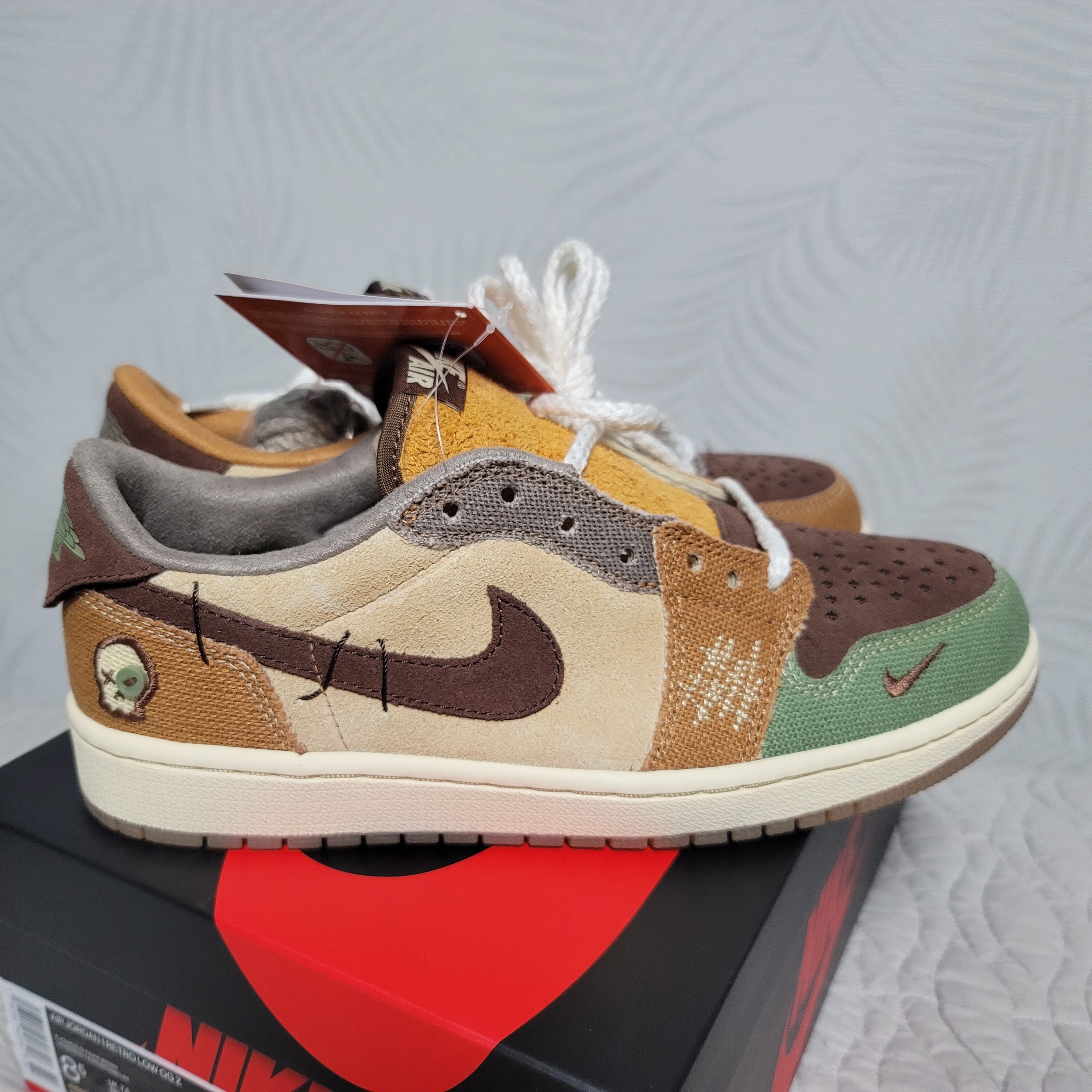 Jordan 1 x Zion Williamson Retro Low OG Flax and Oil Green 착용 스타일 - 3