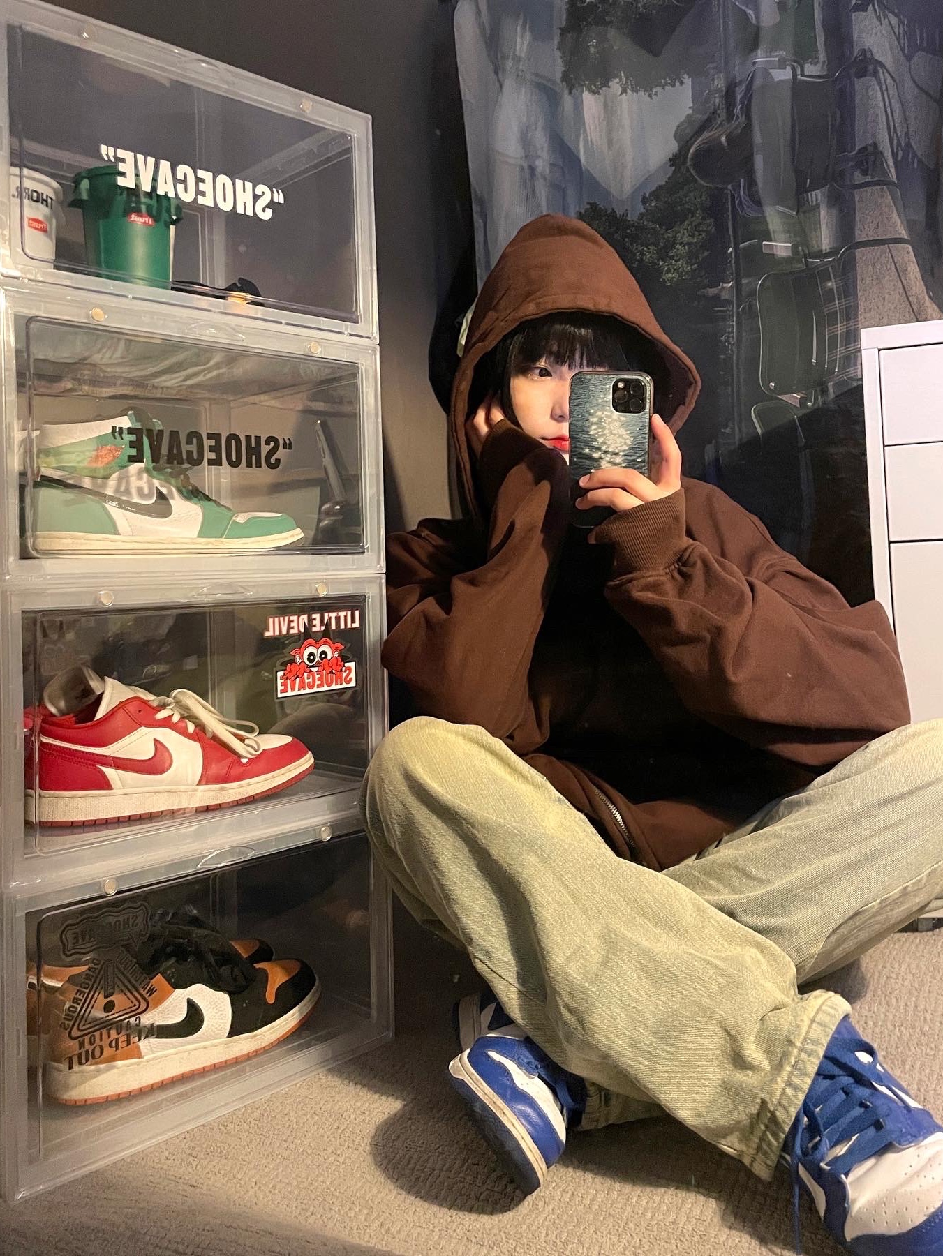 (W) Jordan 1 Retro High OG Lucky Green, Jordan 1 Low Gym Red White 착용 스타일 - 2