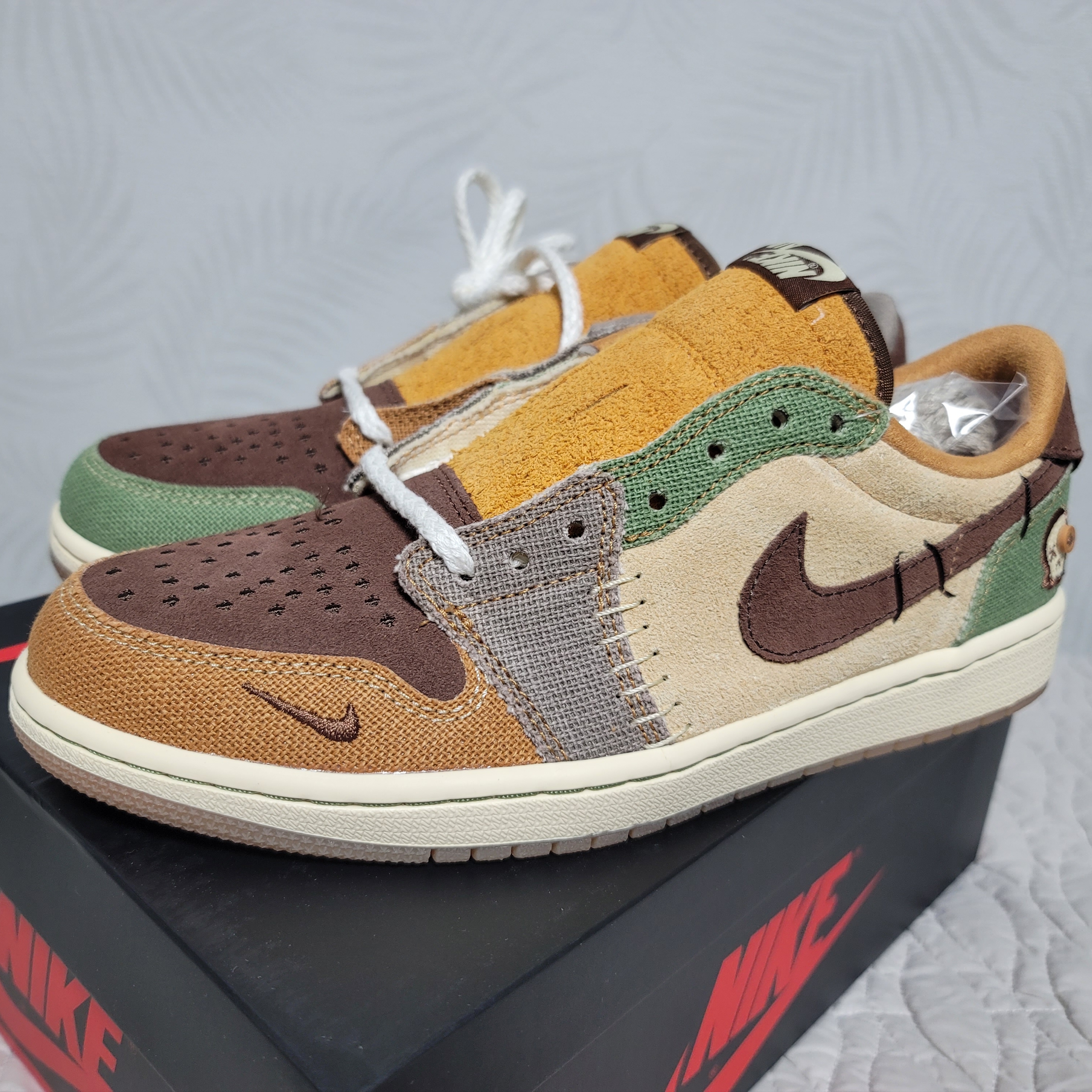 Jordan 1 x Zion Williamson Retro Low OG Flax and Oil Green 착용 스타일 - 2