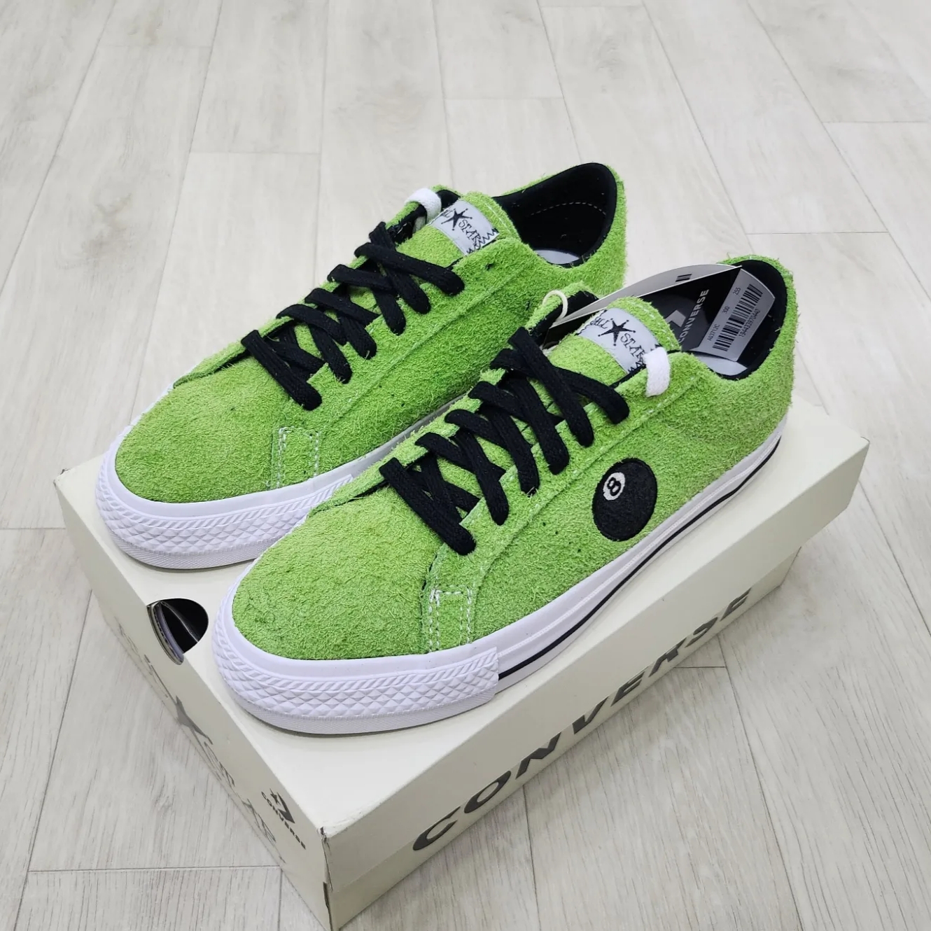 Converse x Stussy One Star Pro Ox 8 Ball Green 착용 스타일 - 1