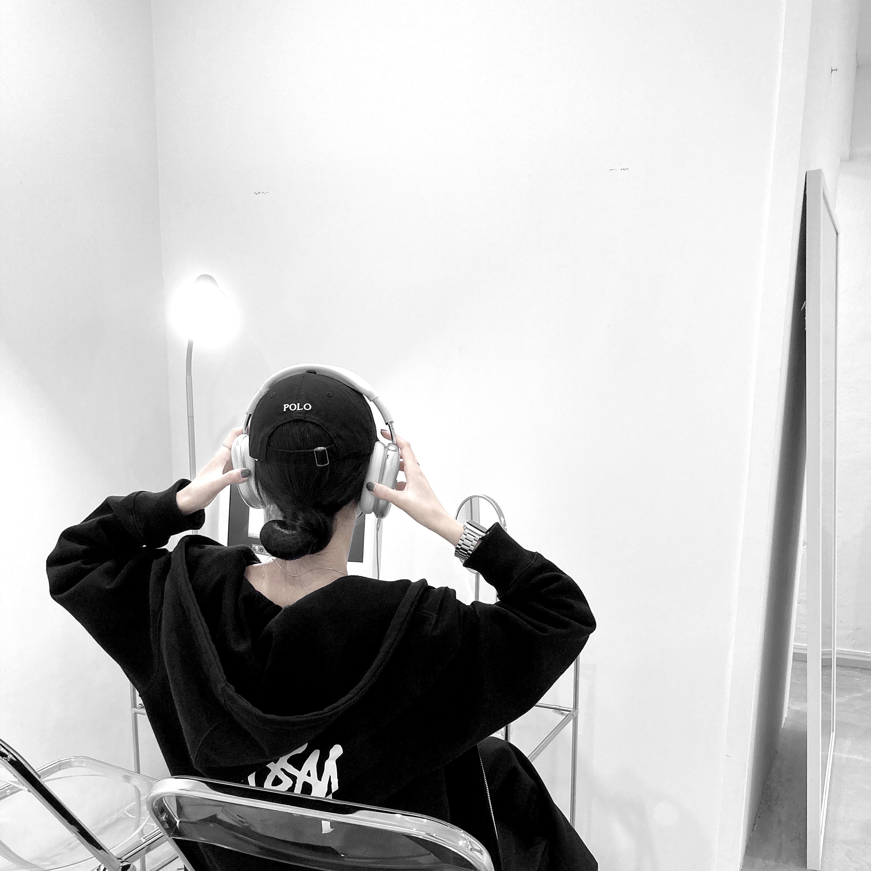 Apple AirPods Max Lightning Silver (Korean Ver.), Stussy Basic Stussy Zip Hoodie Black 2022 착용 스타일 - 3