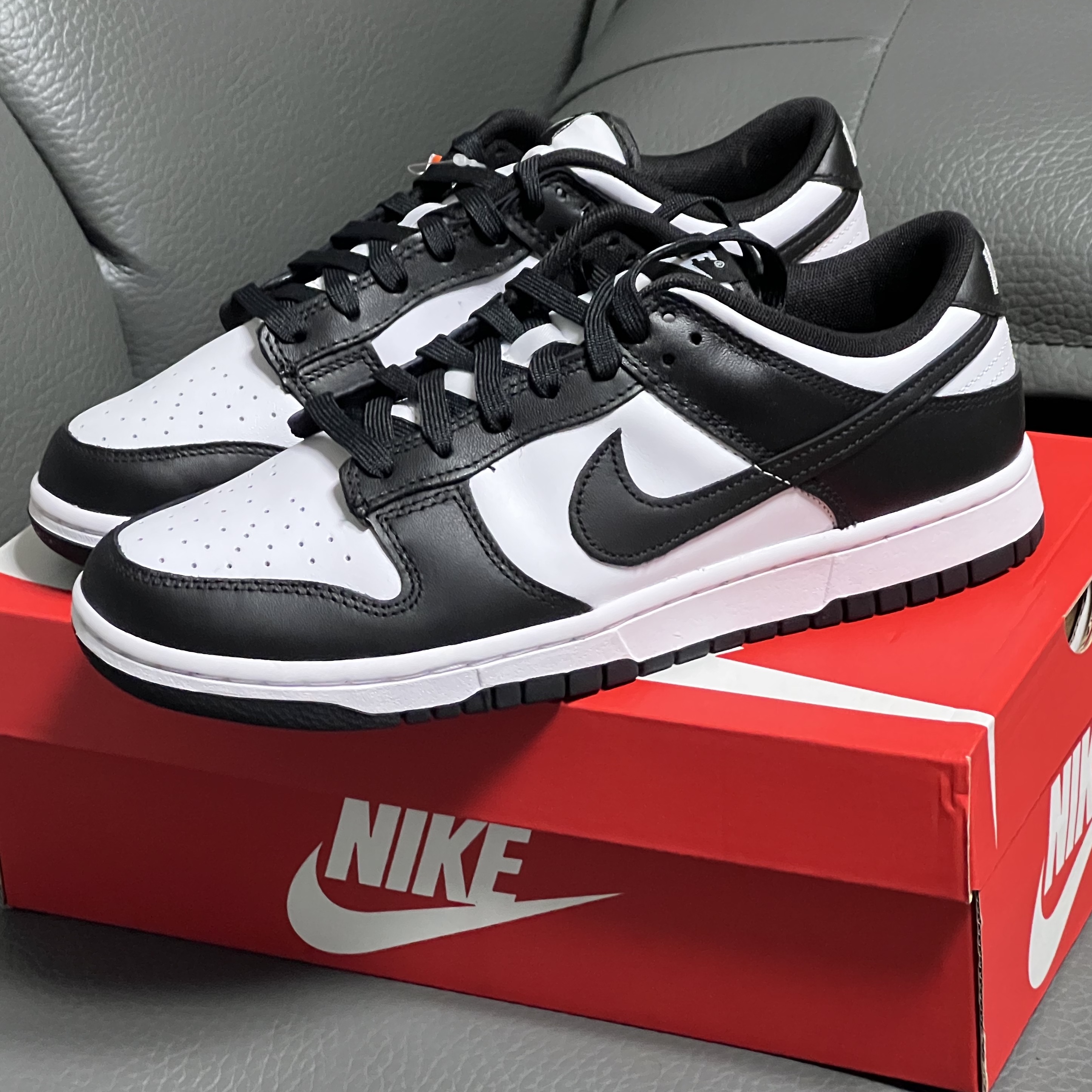 Nike Dunk Low Retro Black 착용 스타일 - 1