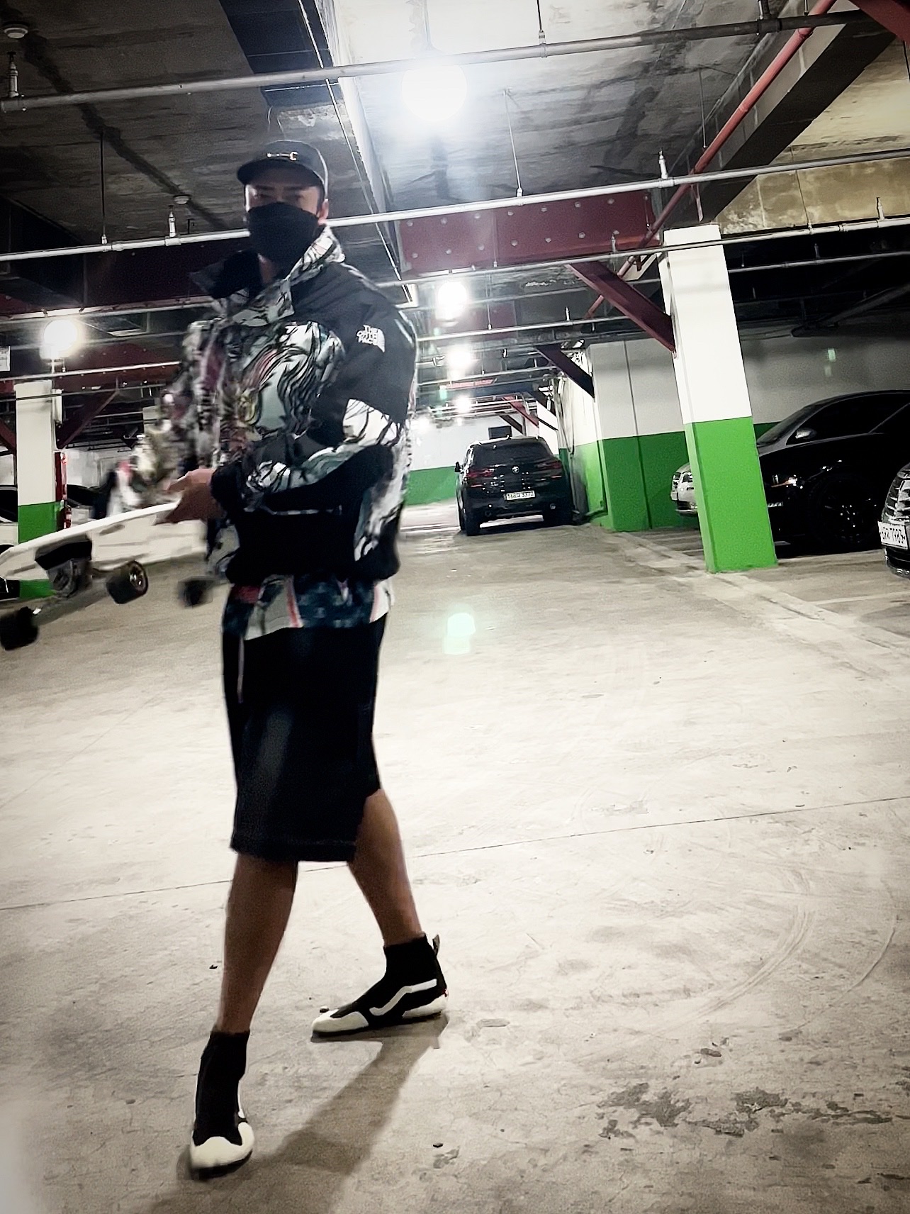 Supreme x The North Face Steep Tech Apogee Jacket Multicolor Dragon - 22FW, Louis Vuitton Monogram Chain Bracelet Silver 착용 스타일 - 4