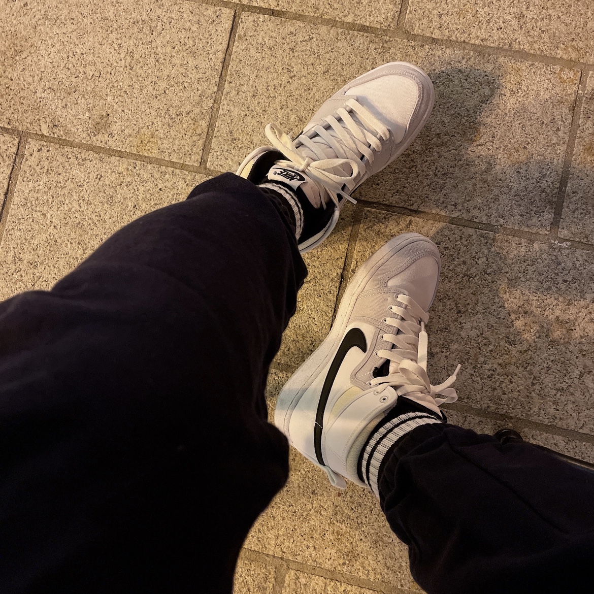 Jordan 1 KO White and Black 착용 스타일 - 2