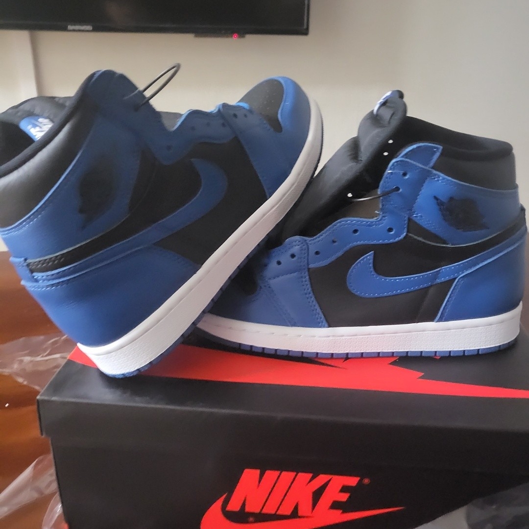 Jordan 1 Retro High OG Dark Marina Blue 착용 스타일