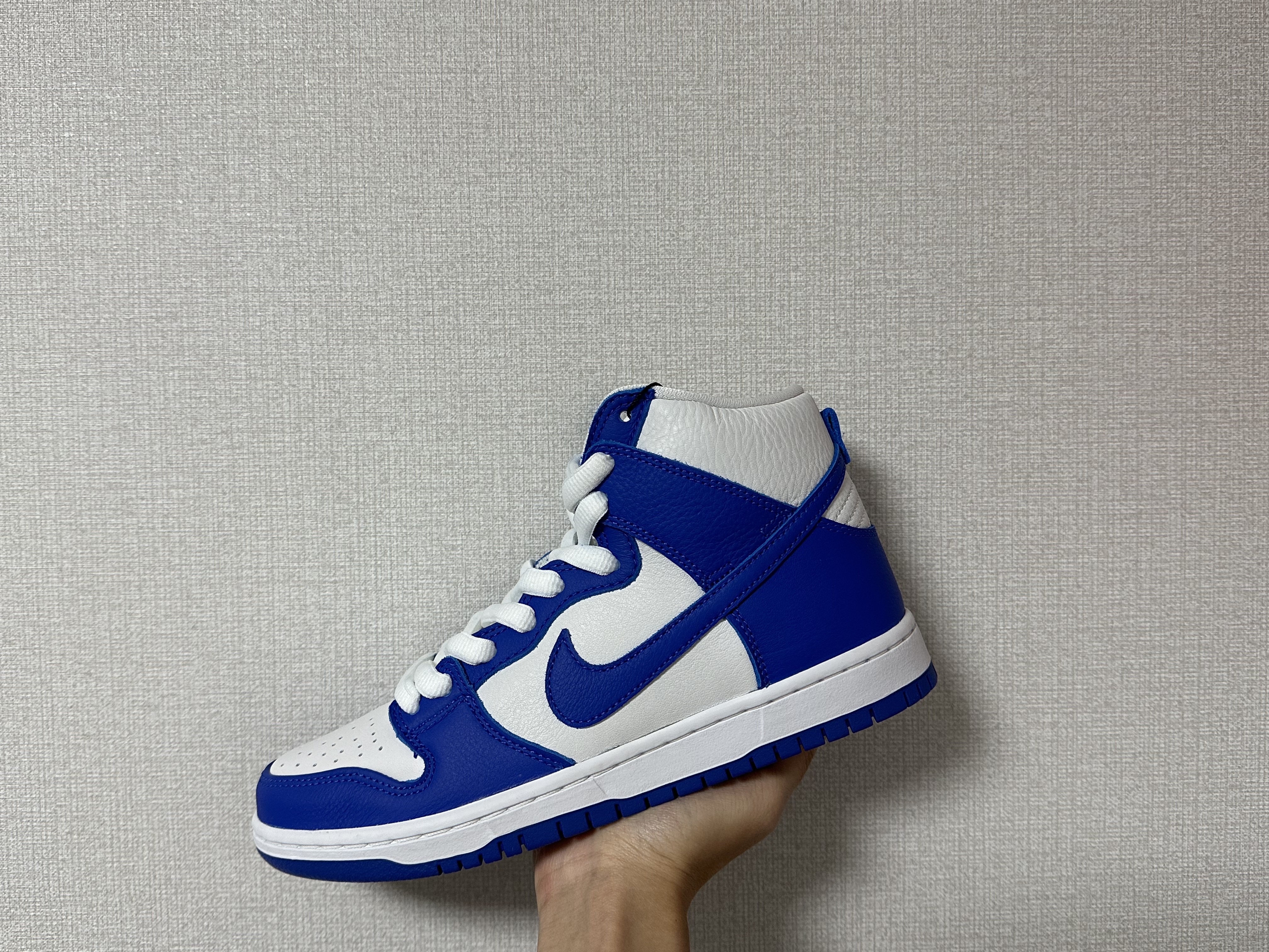 Nike Dunk Low SP Kentucky 2022, Nike SB Dunk High Pro ISO Kentucky 착용 스타일 - 3